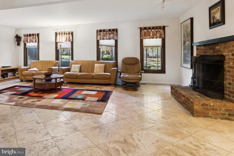 FOX VALE - Residential