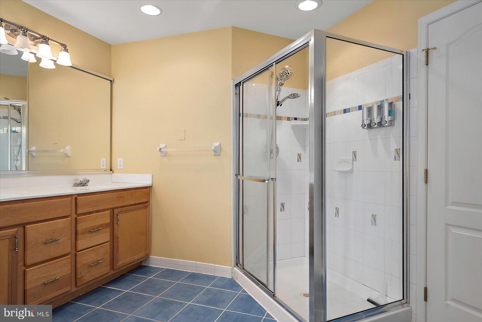 BAYSIDE - Residential