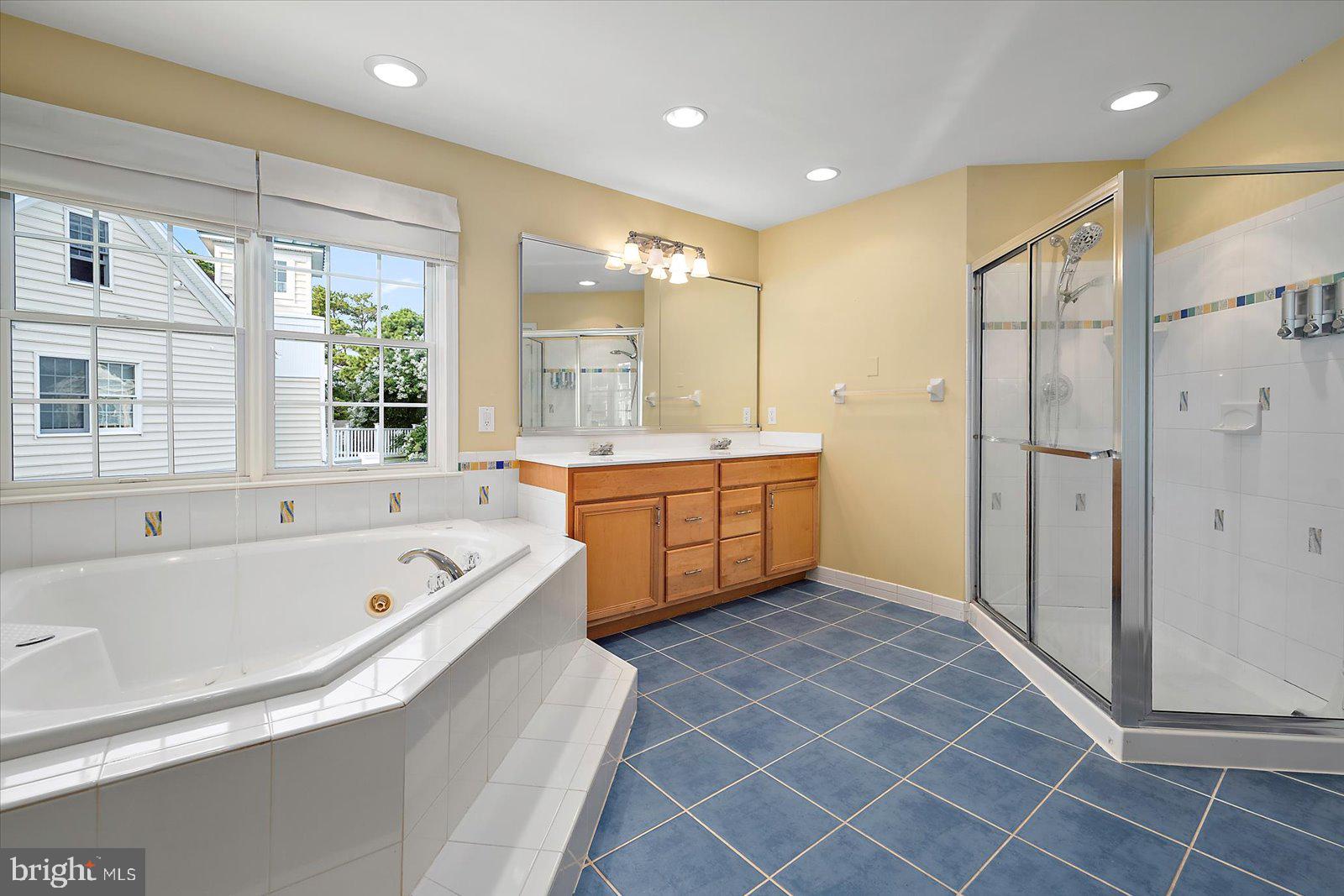 BAYSIDE - Residential