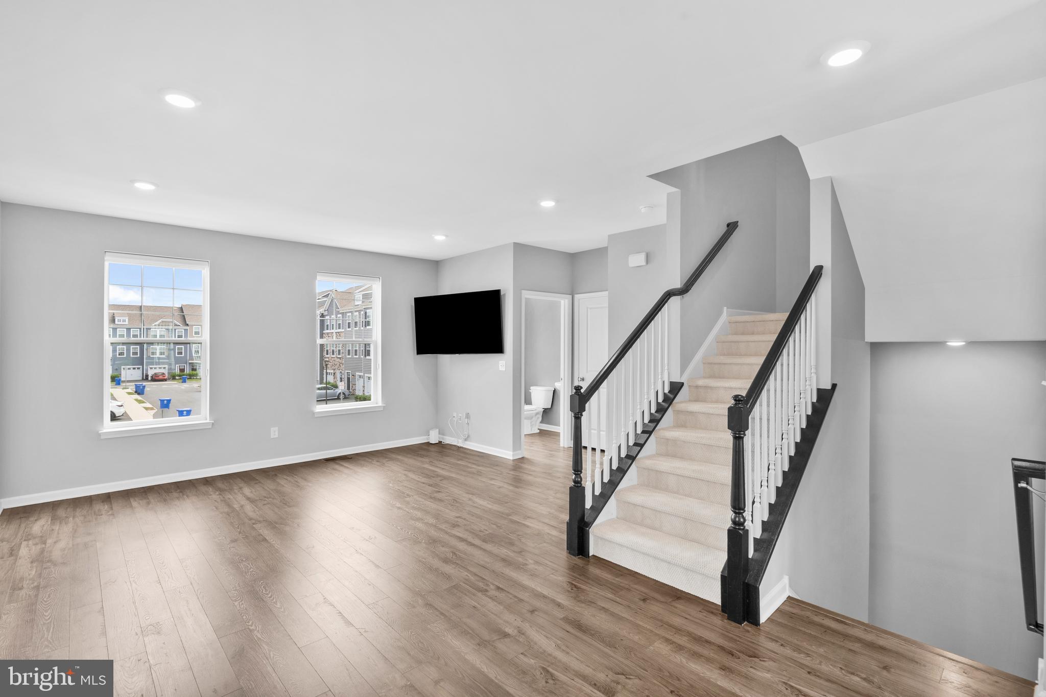 52 ROME WAY