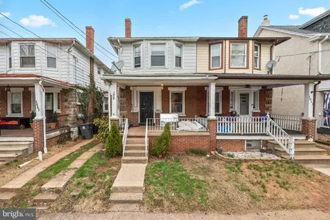 1009 Queen Street, Pottstown, PA 19464 - MLS#: PAMC2171264
