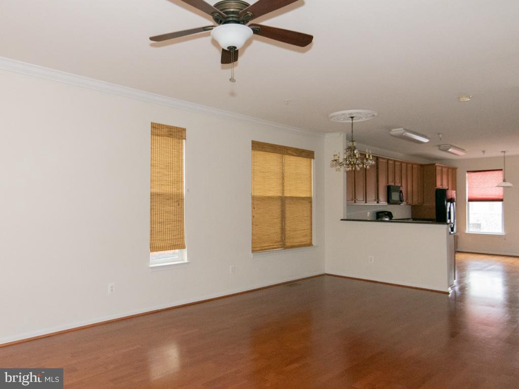 RIVER OAKS - Residential Lease