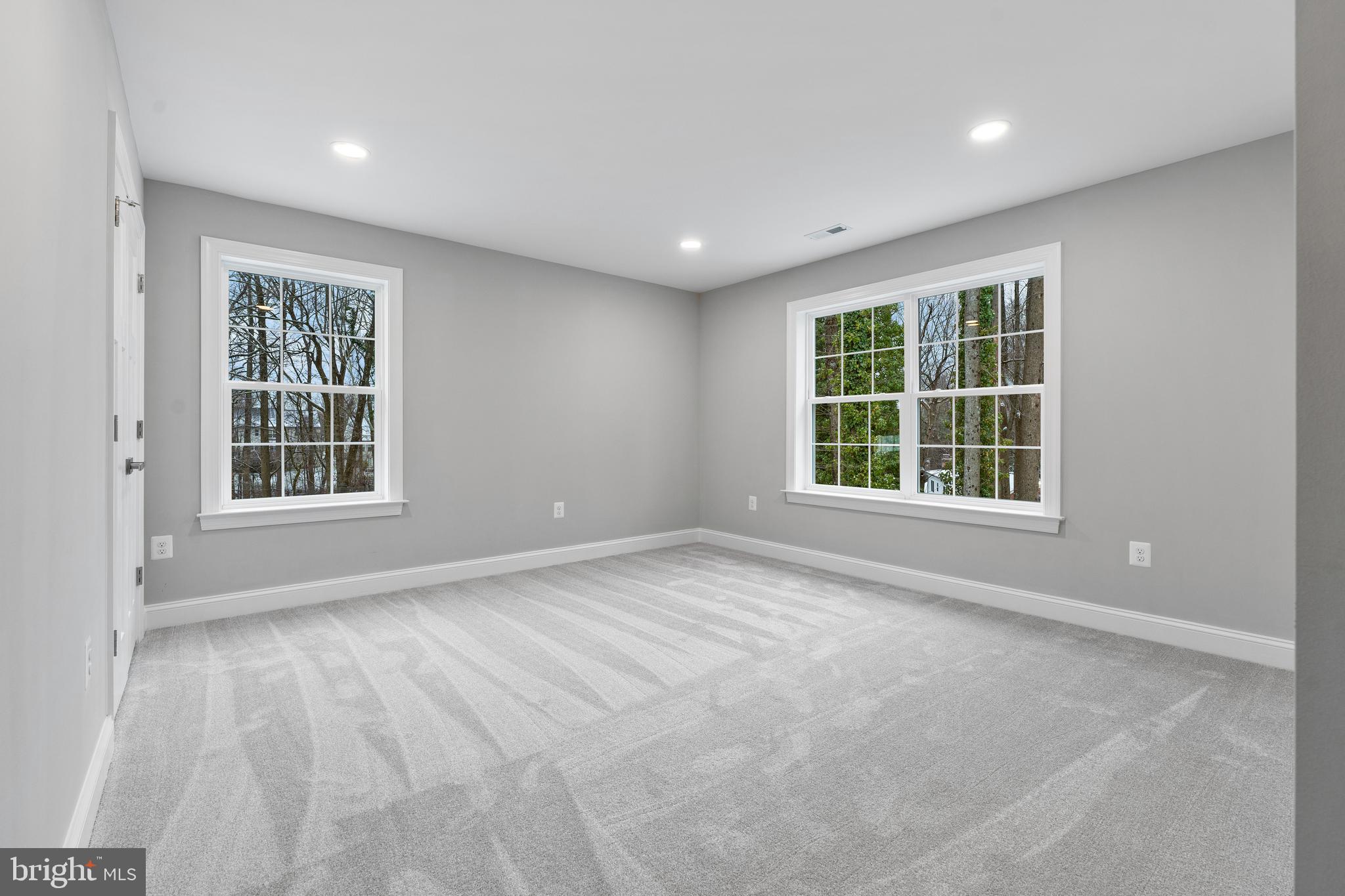 HOLMEHURST - Residential