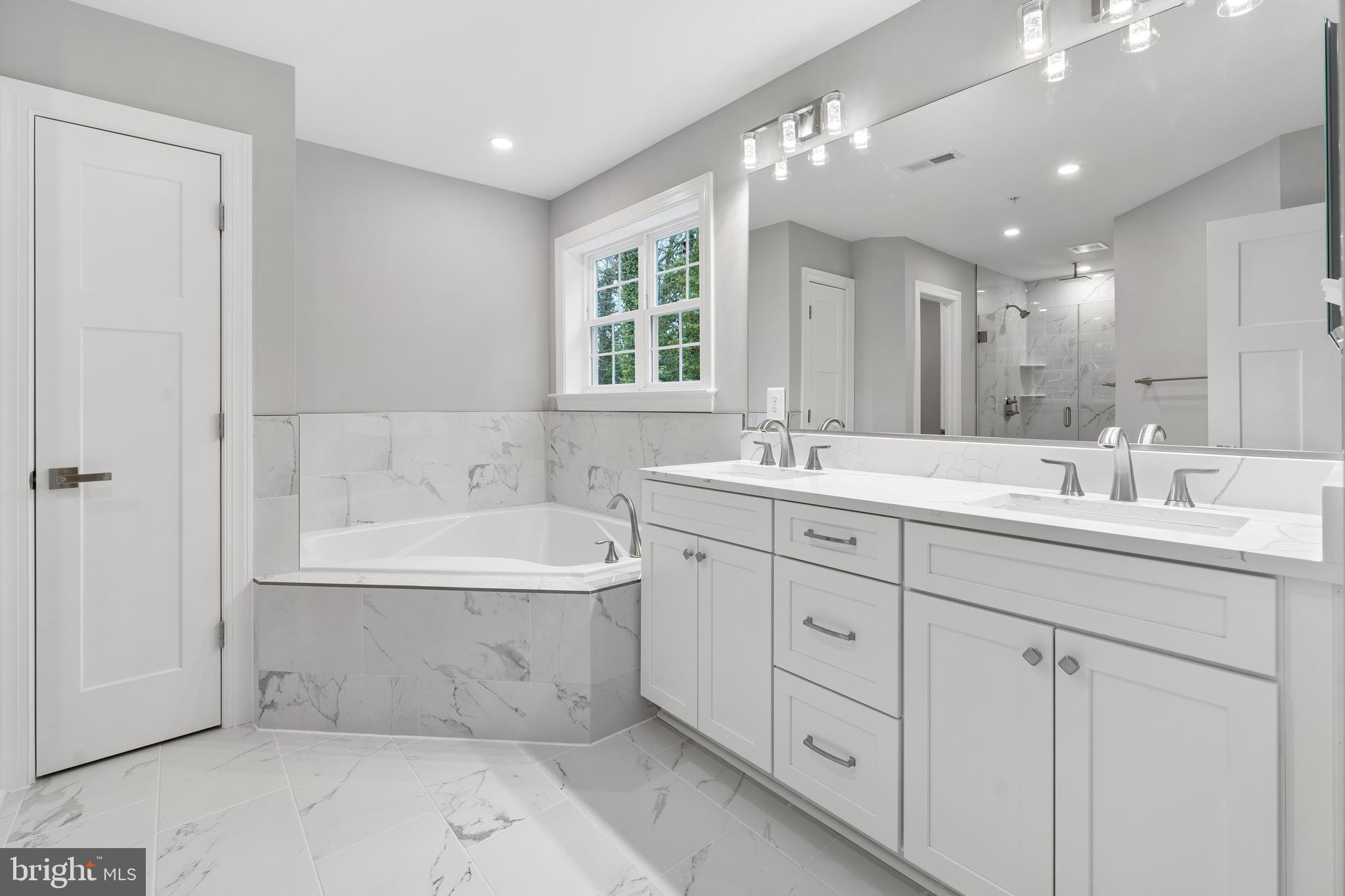 HOLMEHURST - Residential