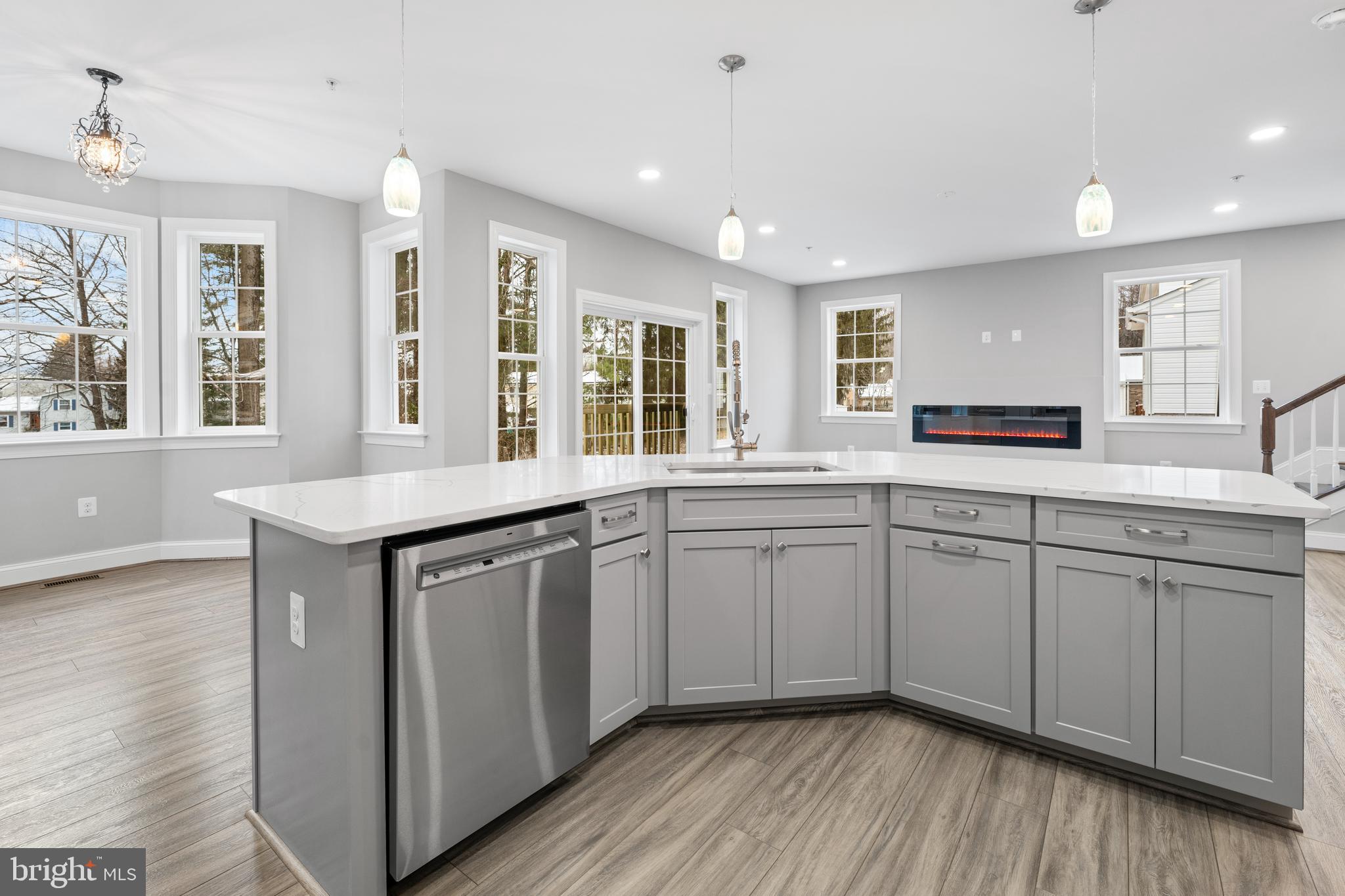 HOLMEHURST - Residential