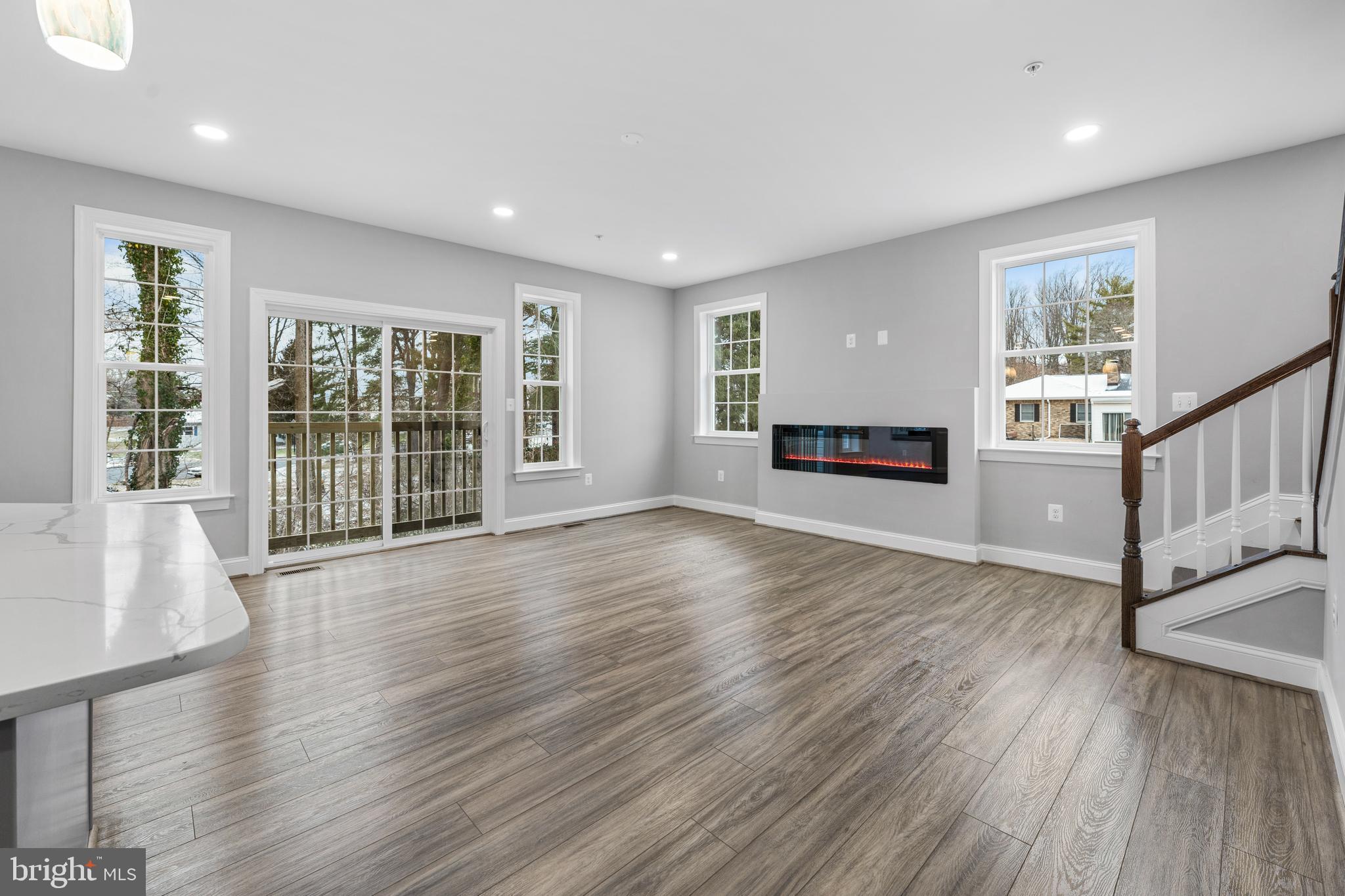 HOLMEHURST - Residential