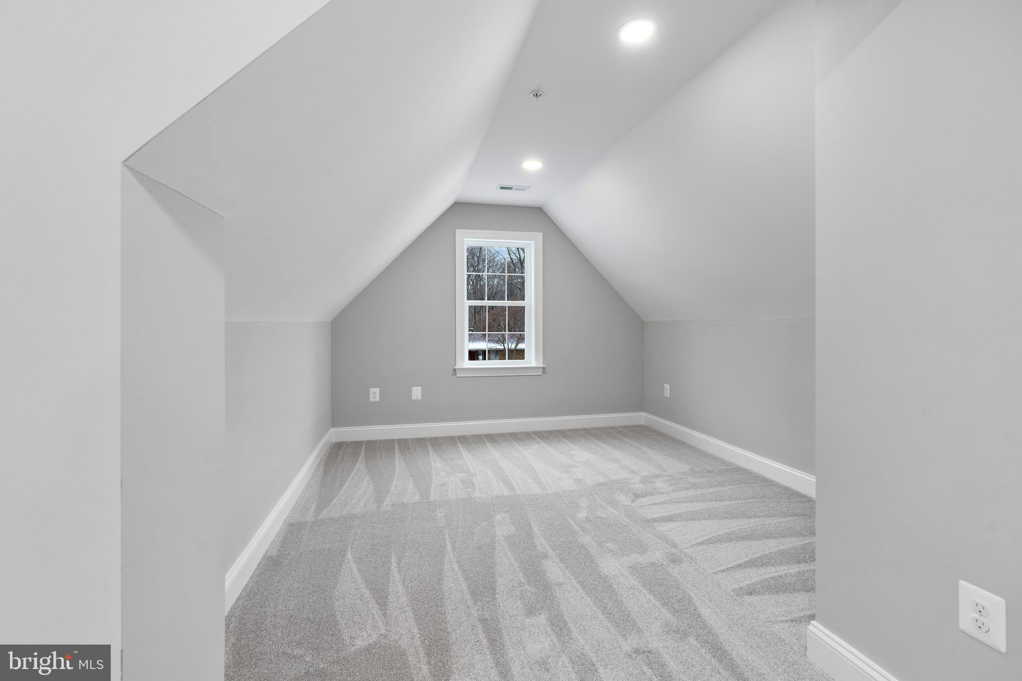 HOLMEHURST - Residential