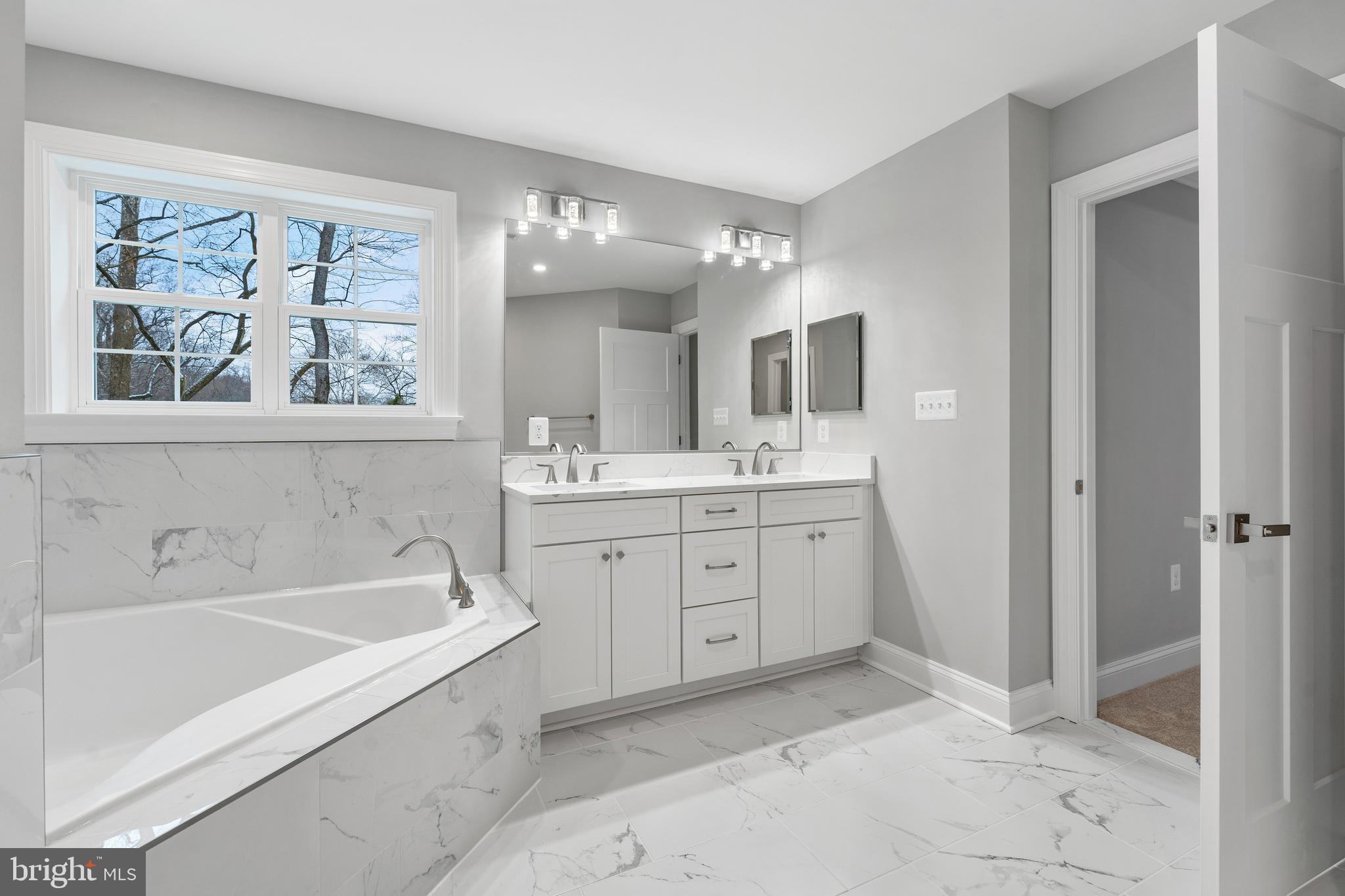 HOLMEHURST - Residential