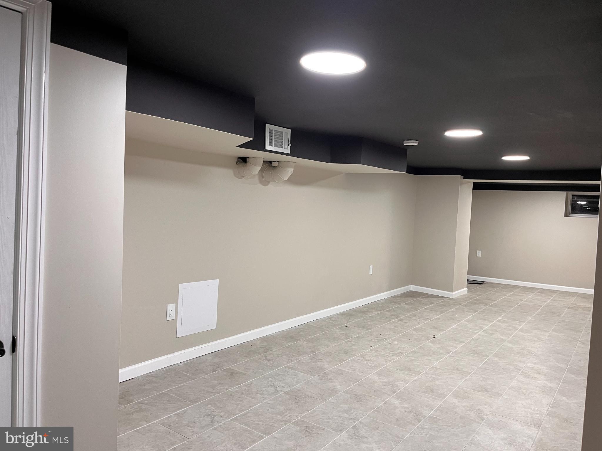 PHILADELPHIA (WEST) - Residential