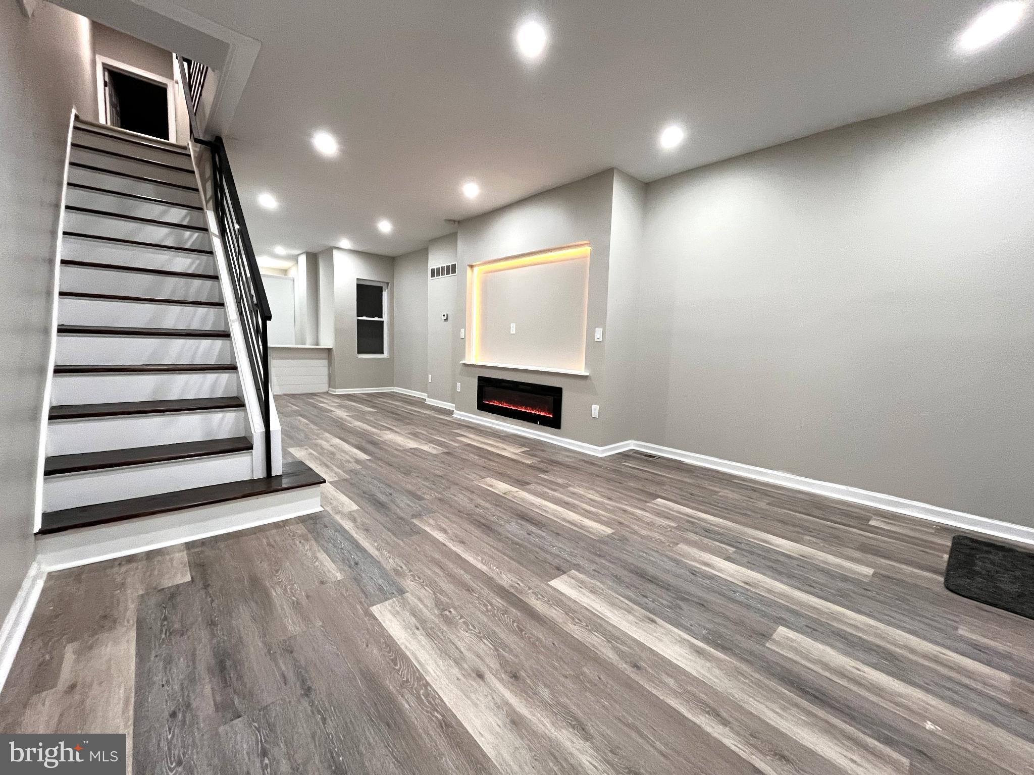 PHILADELPHIA (WEST) - Residential