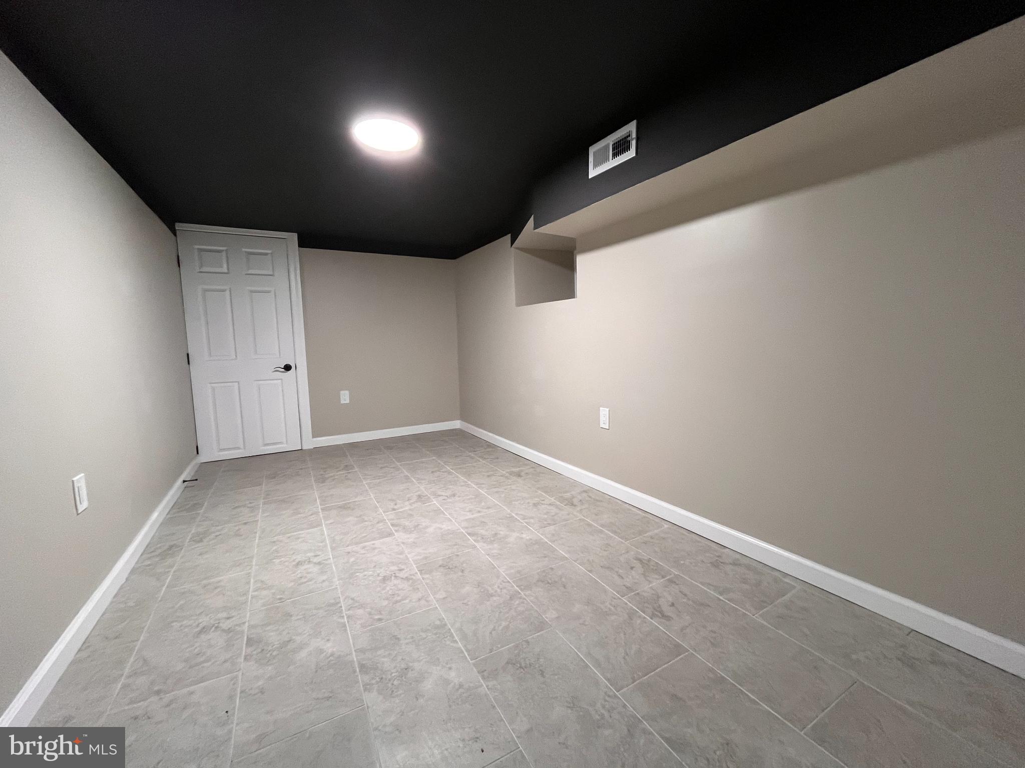 PHILADELPHIA (WEST) - Residential