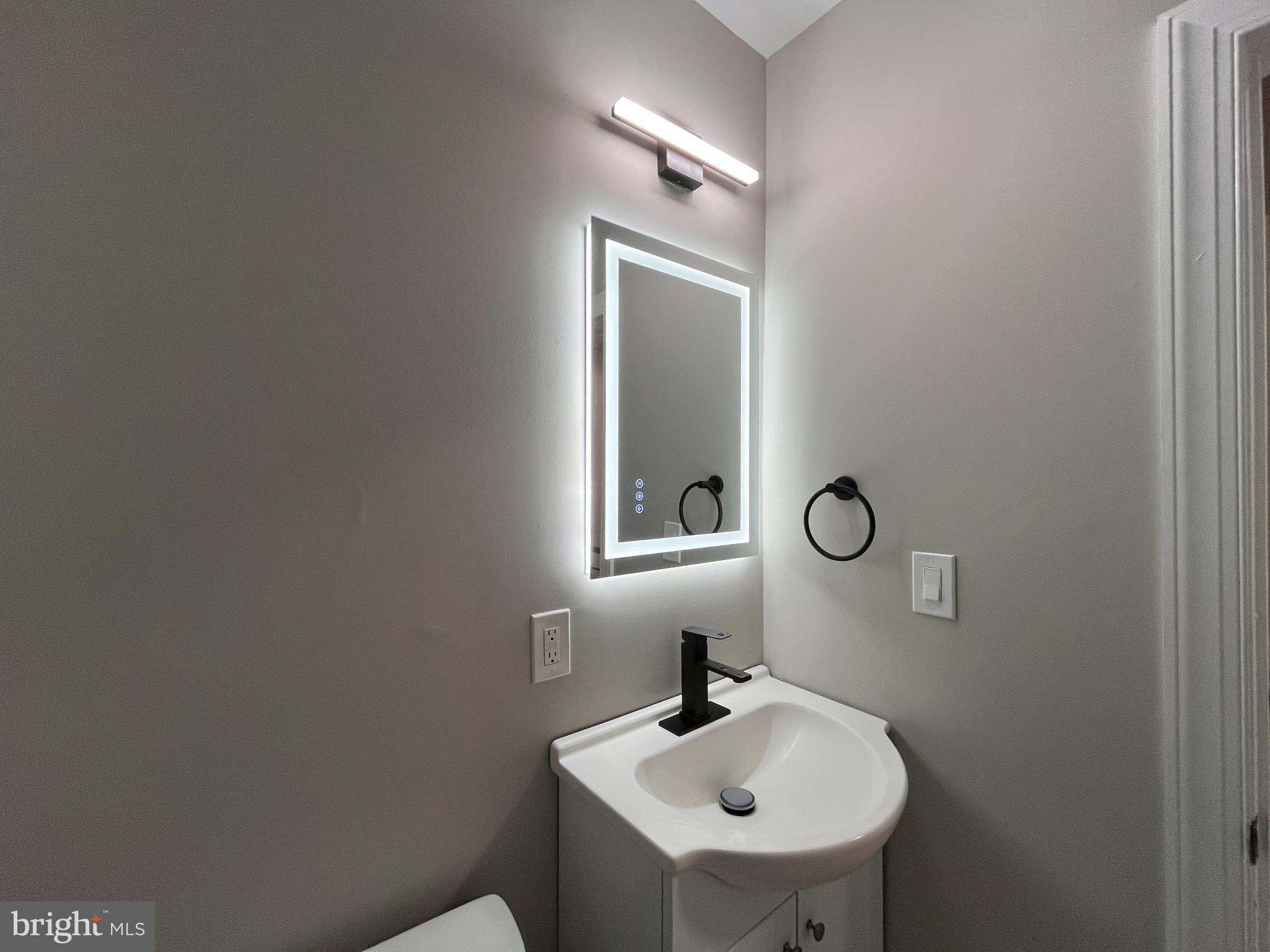 PHILADELPHIA (WEST) - Residential