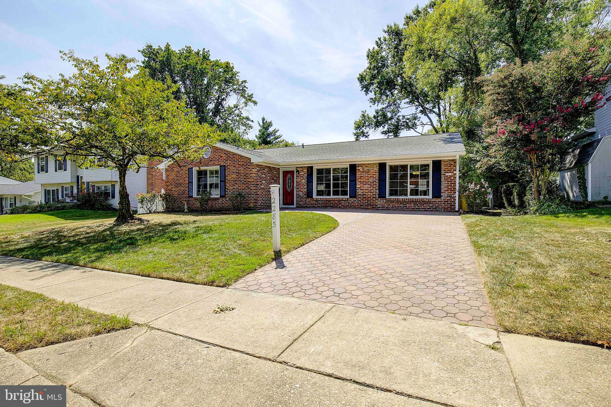 FOUR SEASONS ESTATES - Residential