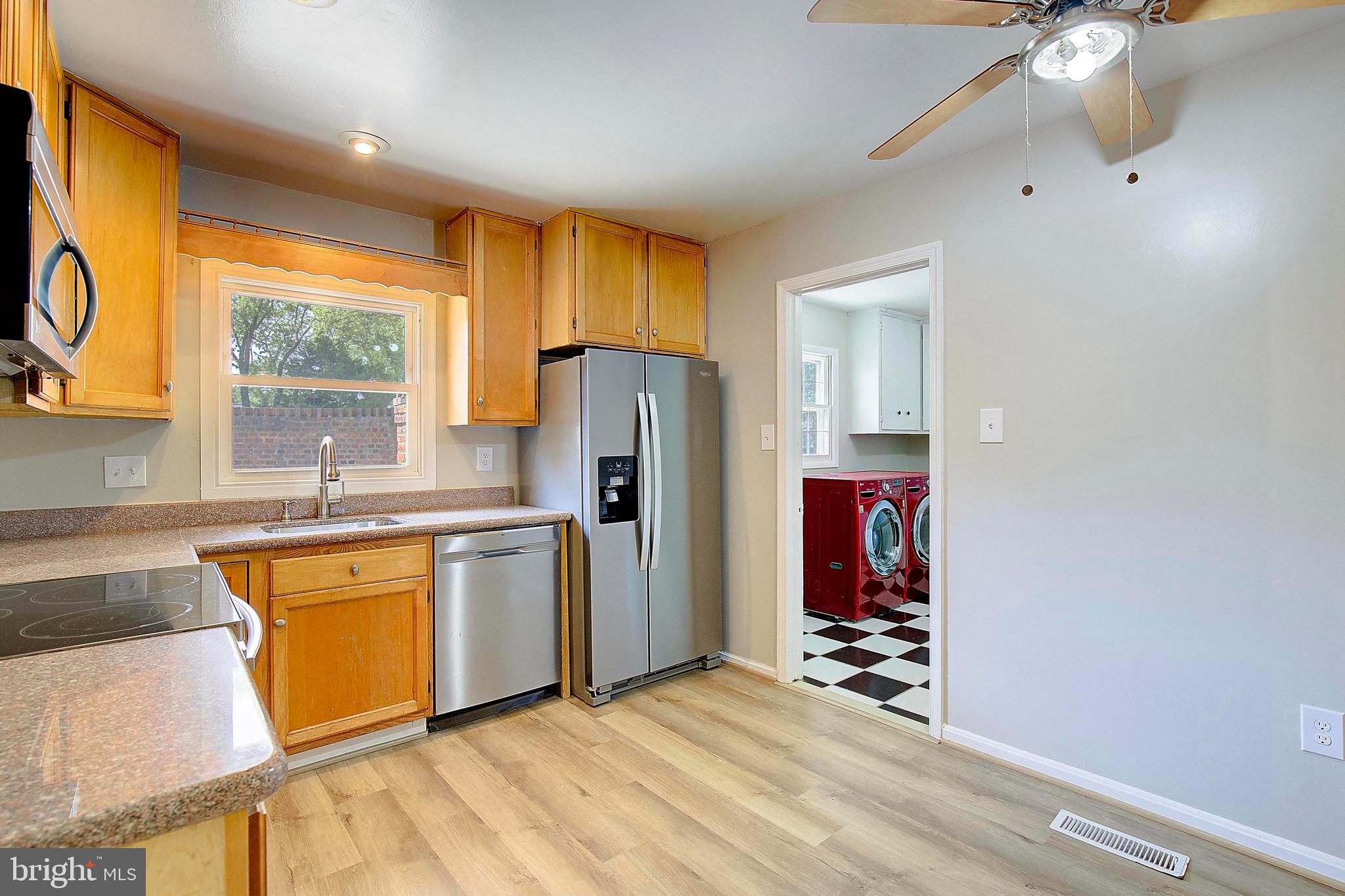 FOUR SEASONS ESTATES - Residential