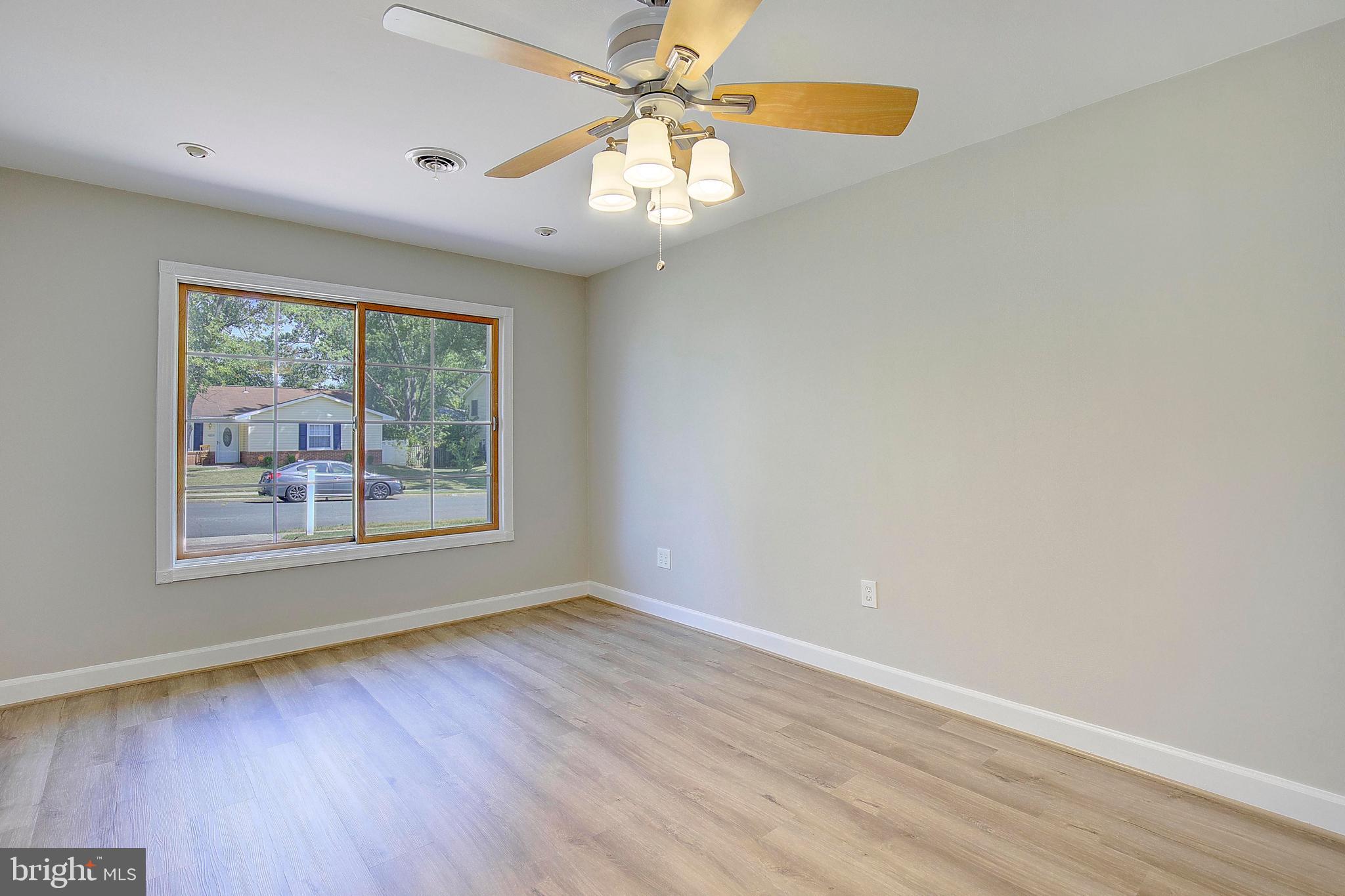 FOUR SEASONS ESTATES - Residential