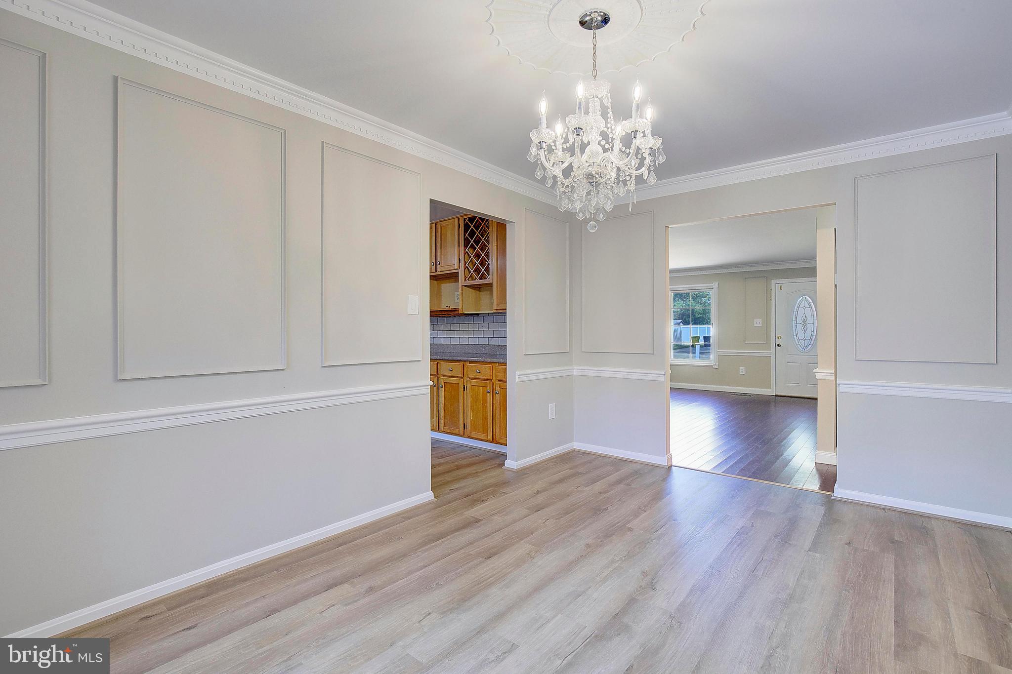 FOUR SEASONS ESTATES - Residential