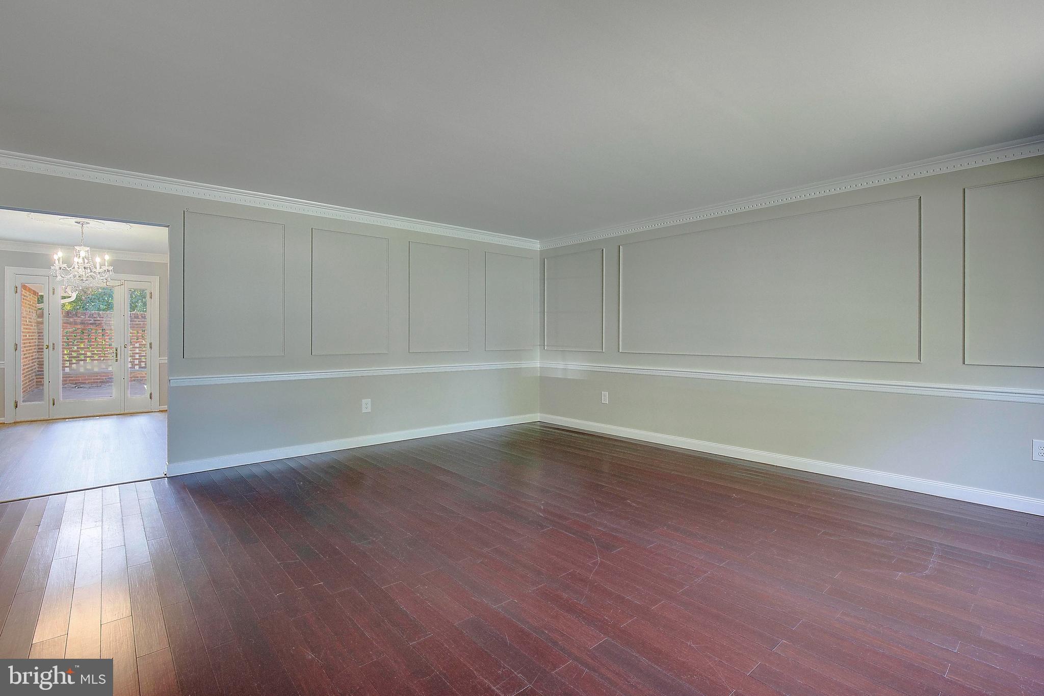 FOUR SEASONS ESTATES - Residential