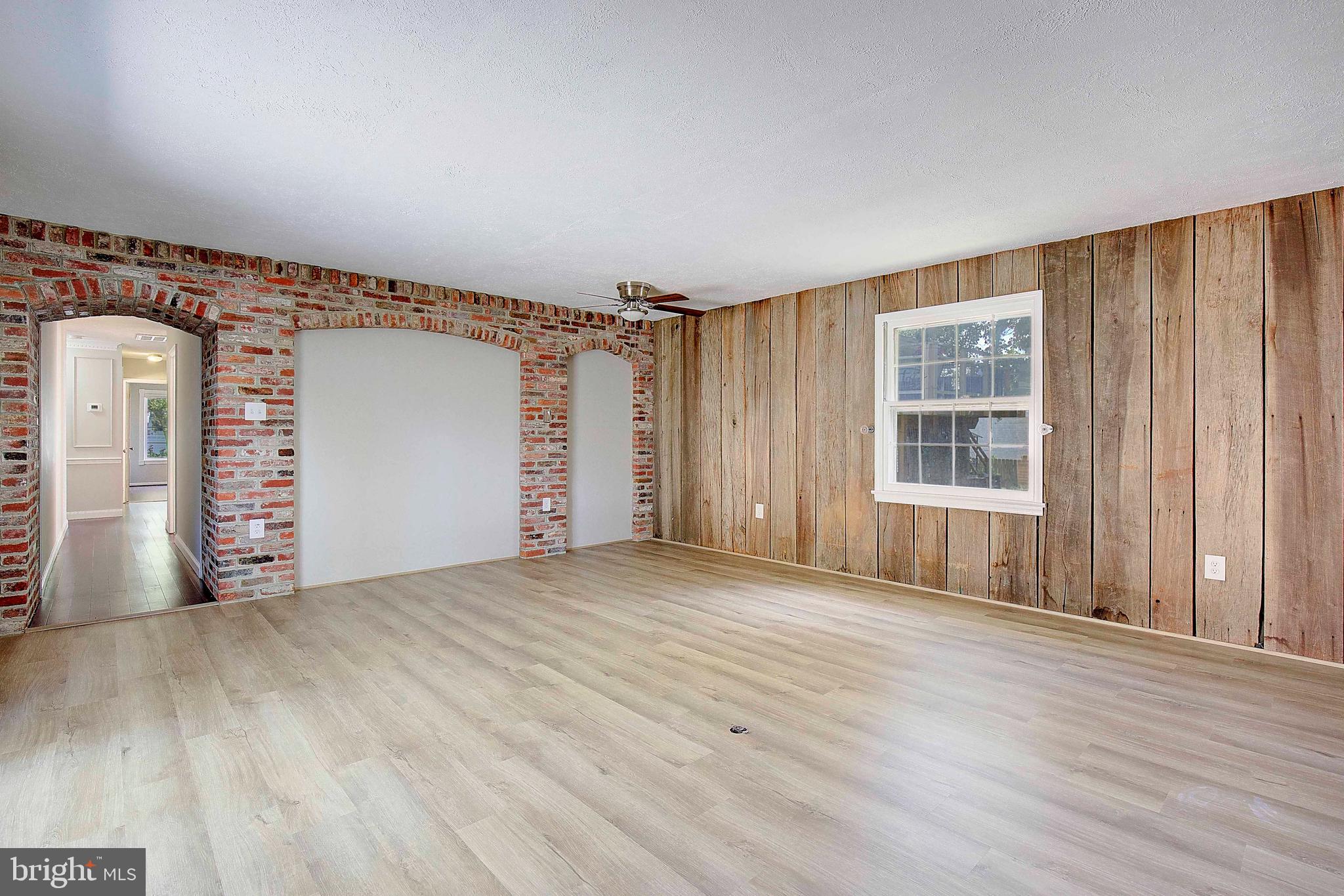 FOUR SEASONS ESTATES - Residential