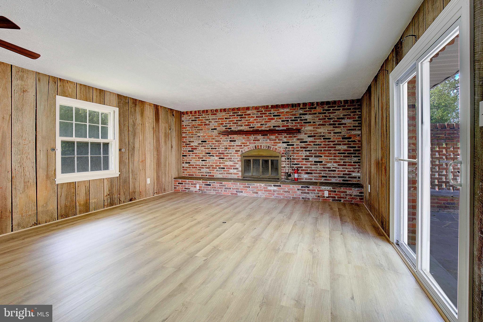 FOUR SEASONS ESTATES - Residential