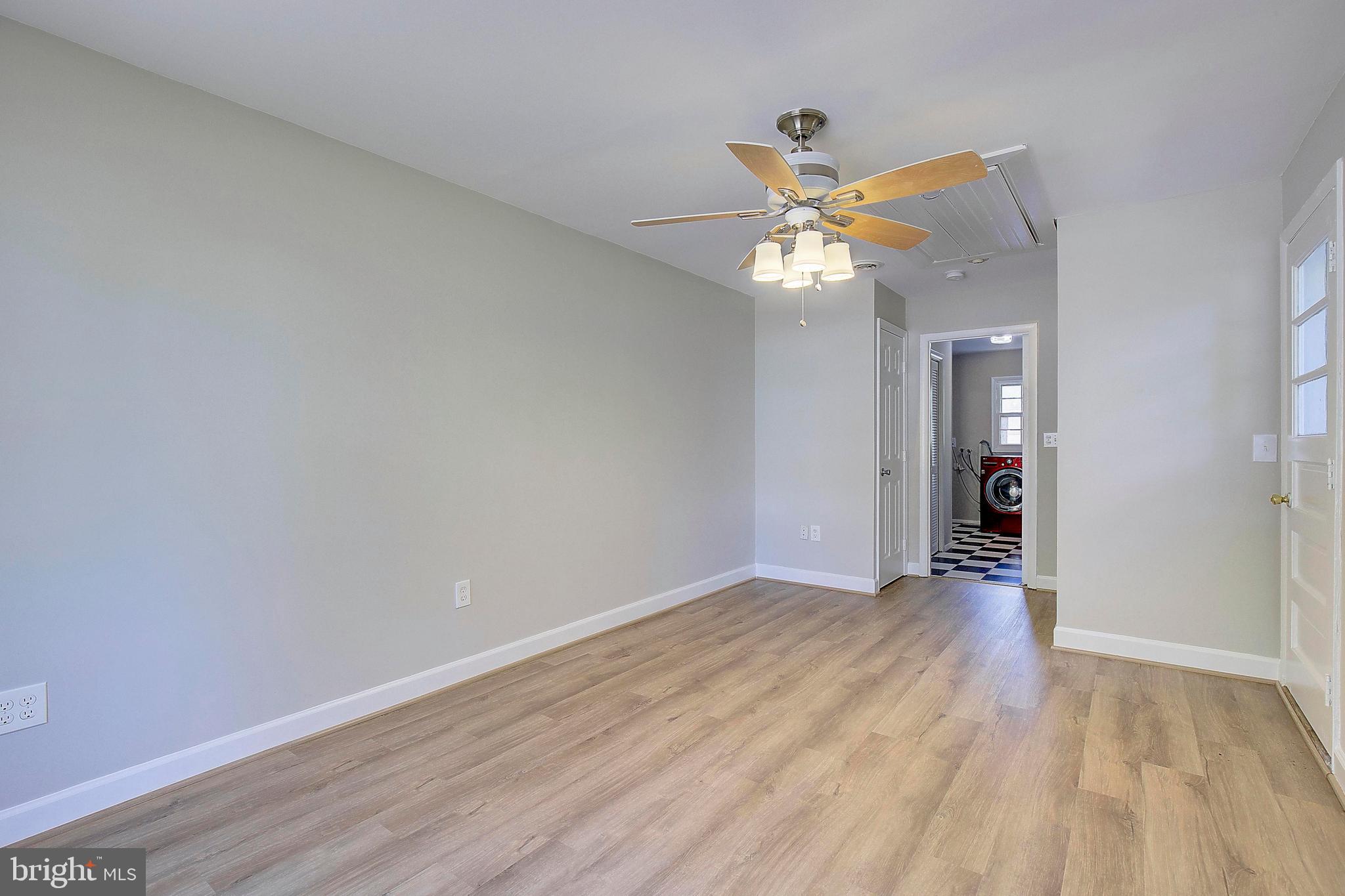 FOUR SEASONS ESTATES - Residential