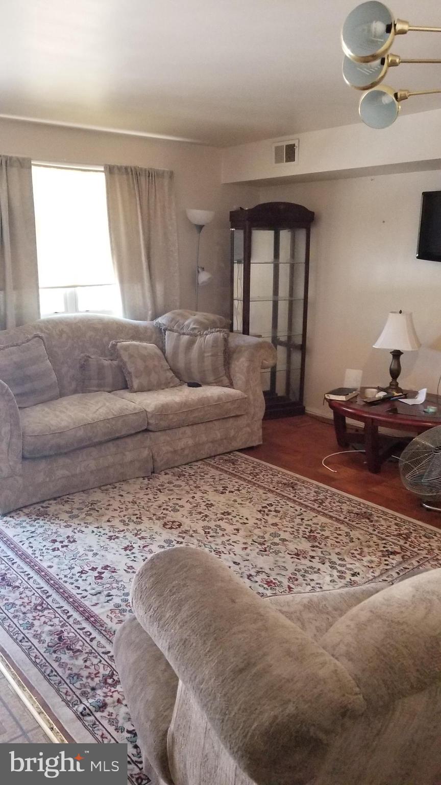 FRANKLIN SQUARE HISTORIC DISTRICT - Residential