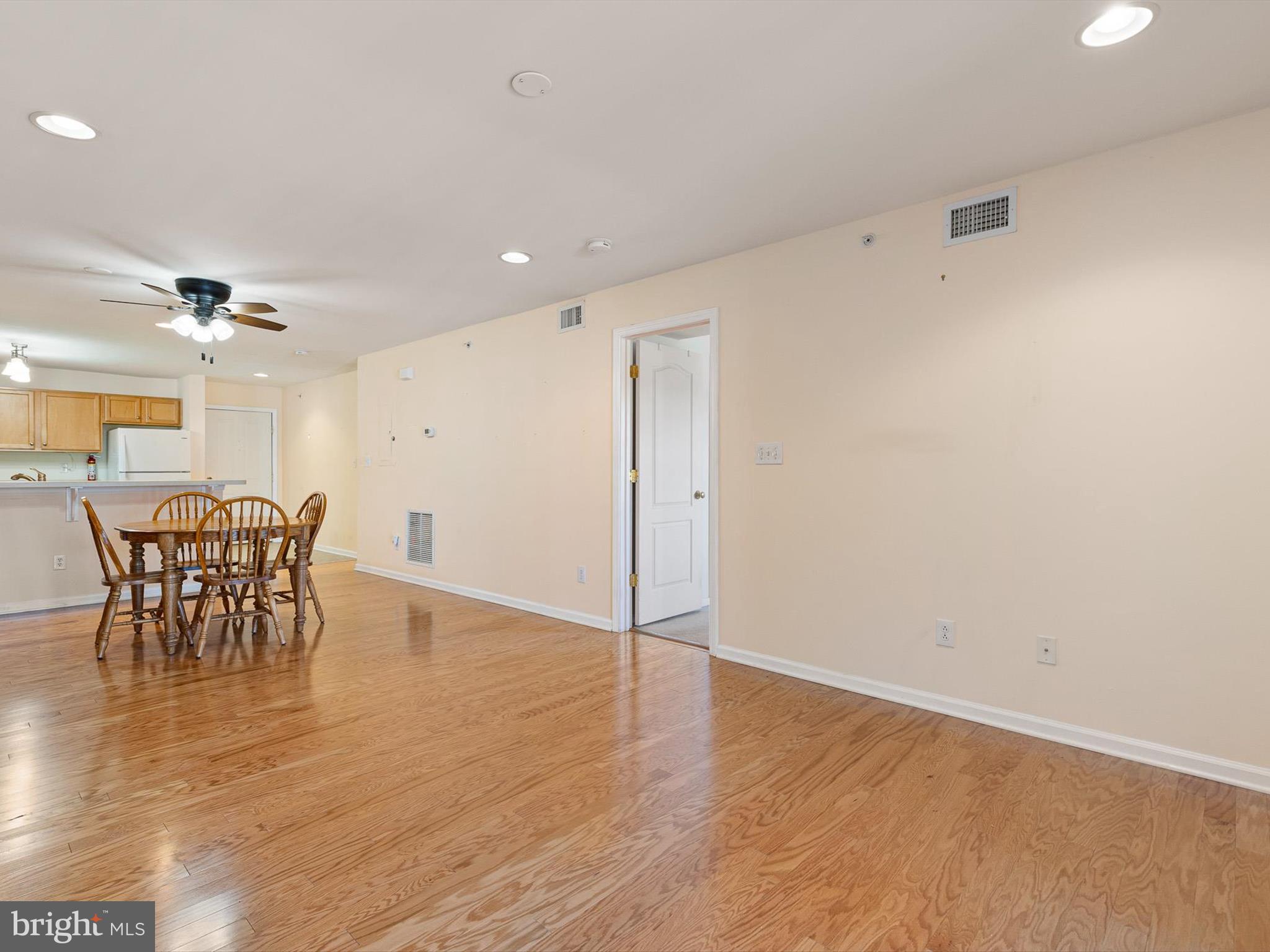 CONGRESSIONAL VILLAG - Residential