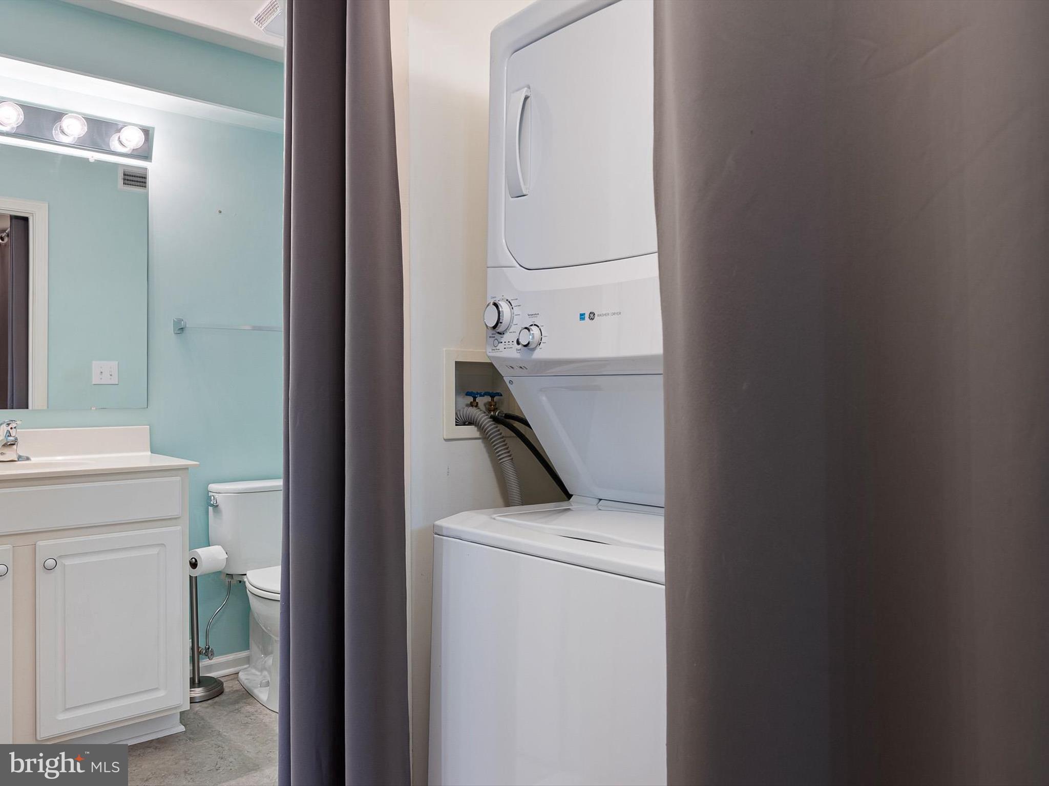 CONGRESSIONAL VILLAG - Residential