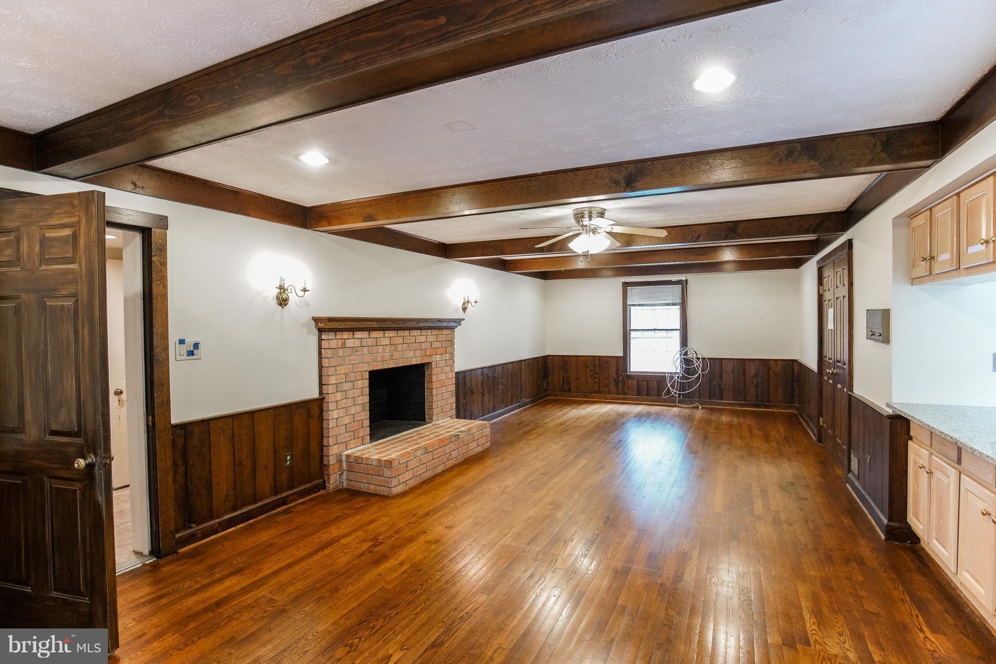 RIVERS EDGE - Residential