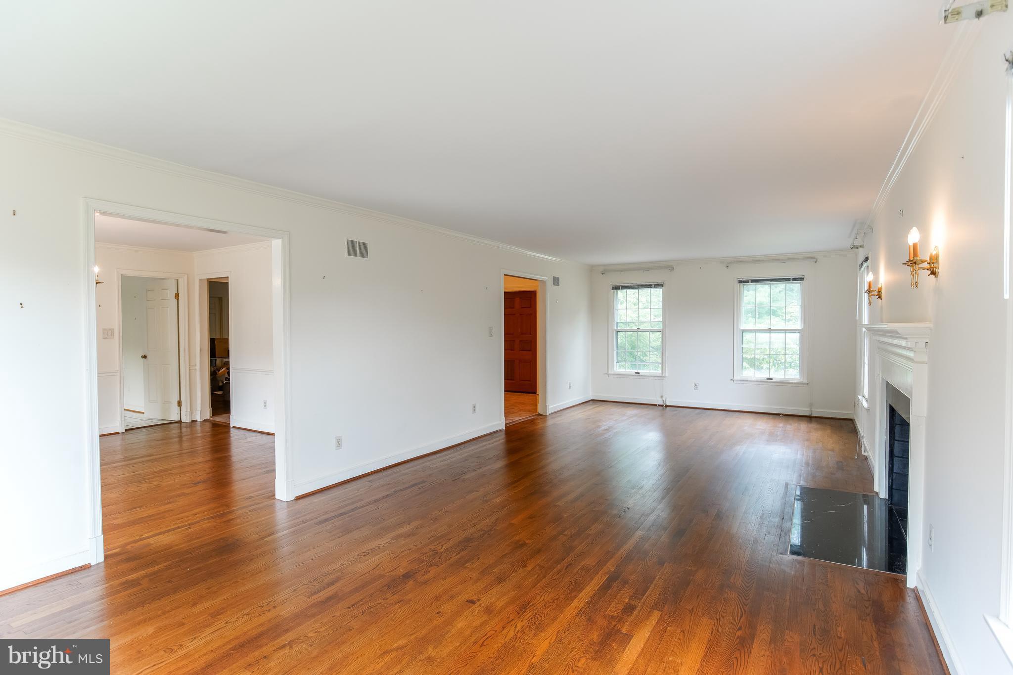 RIVERS EDGE - Residential