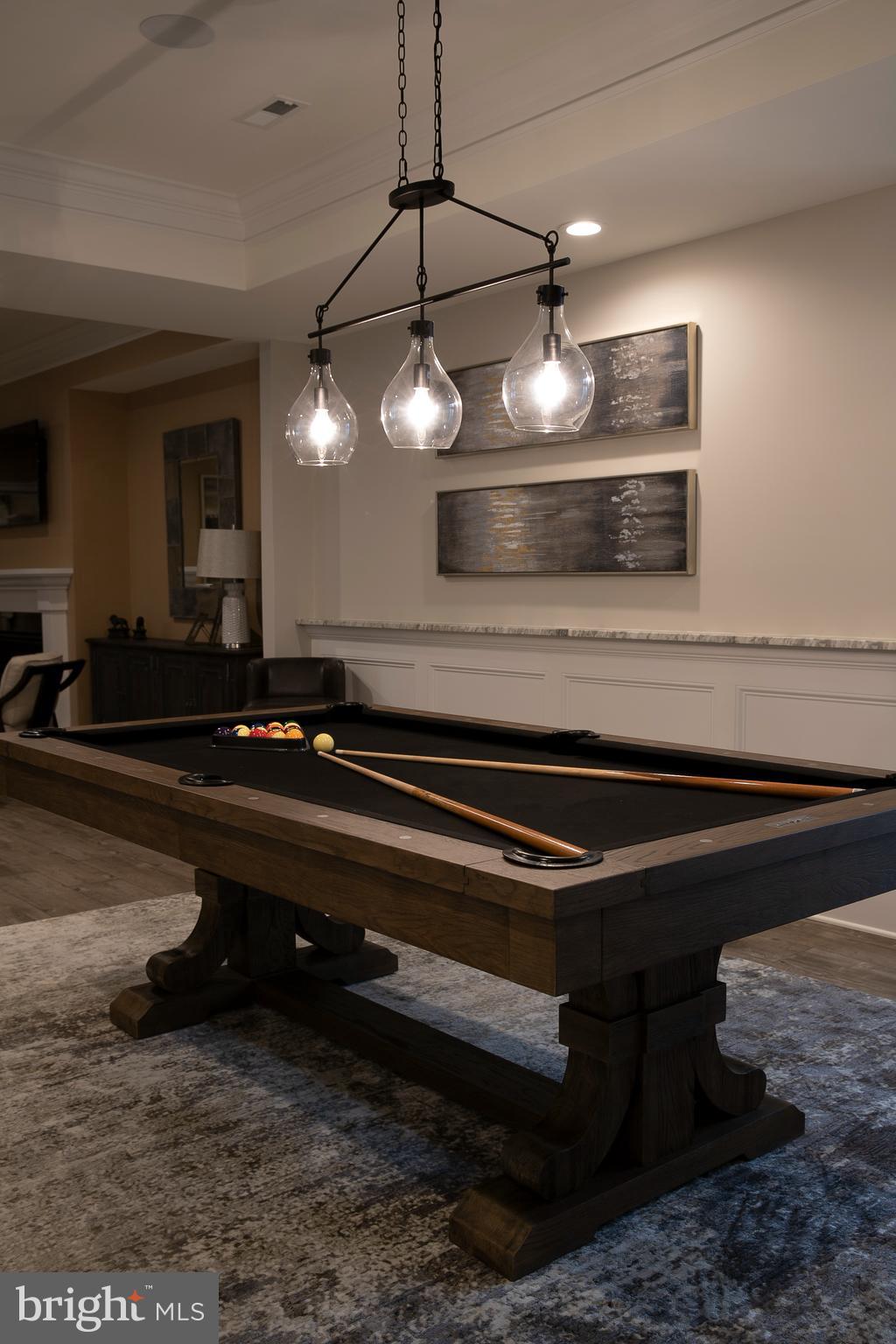 MAKEFIELD MEADOWS - Residential