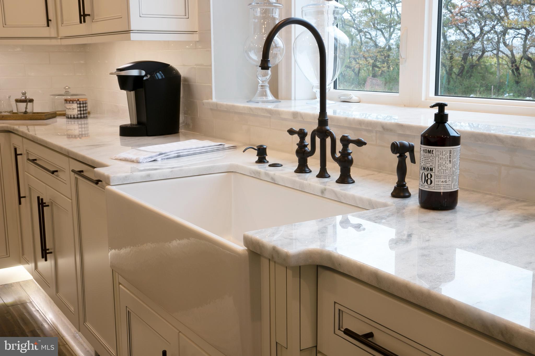 MAKEFIELD MEADOWS - Residential