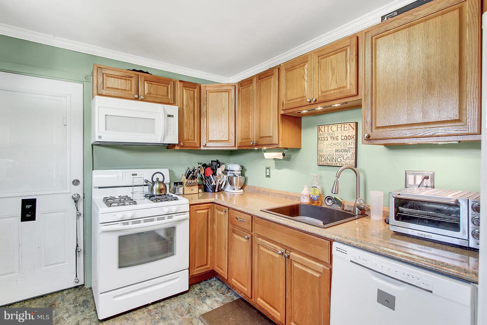 LYNDHURST - Residential