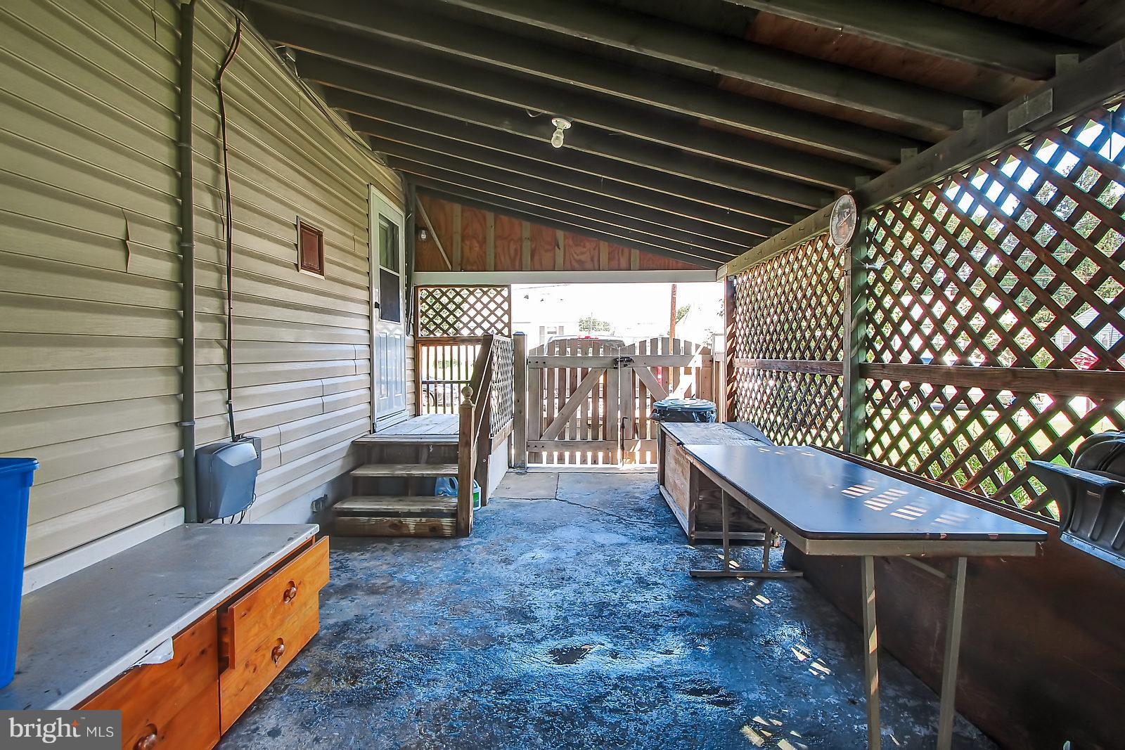 LYNDHURST - Residential