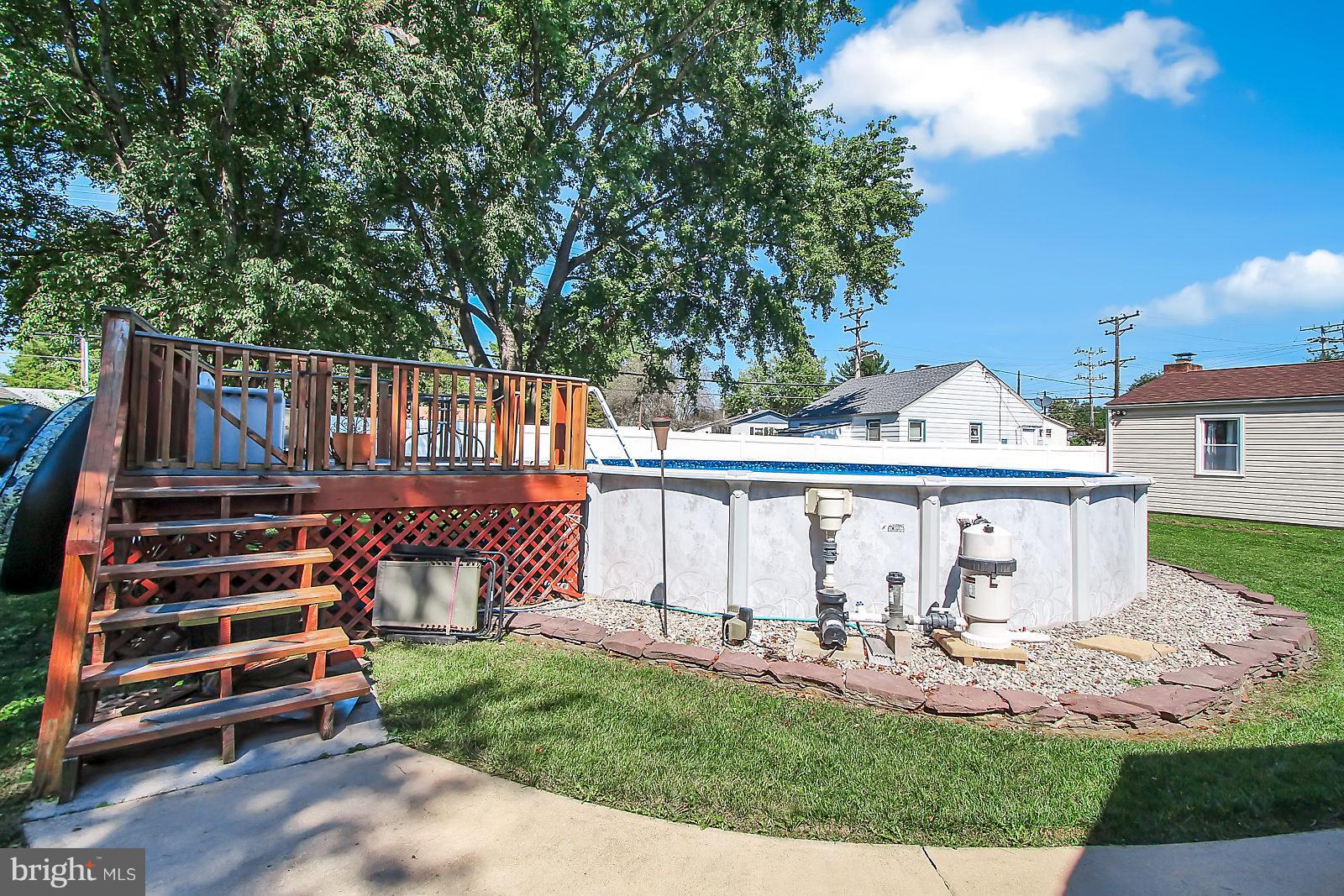 LYNDHURST - Residential