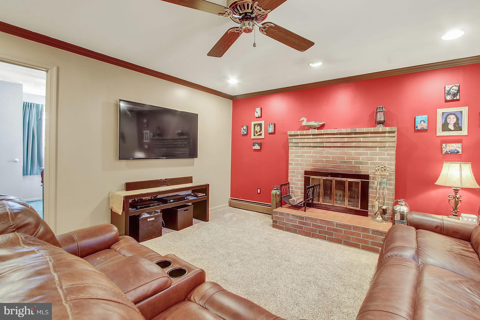 LYNDHURST - Residential