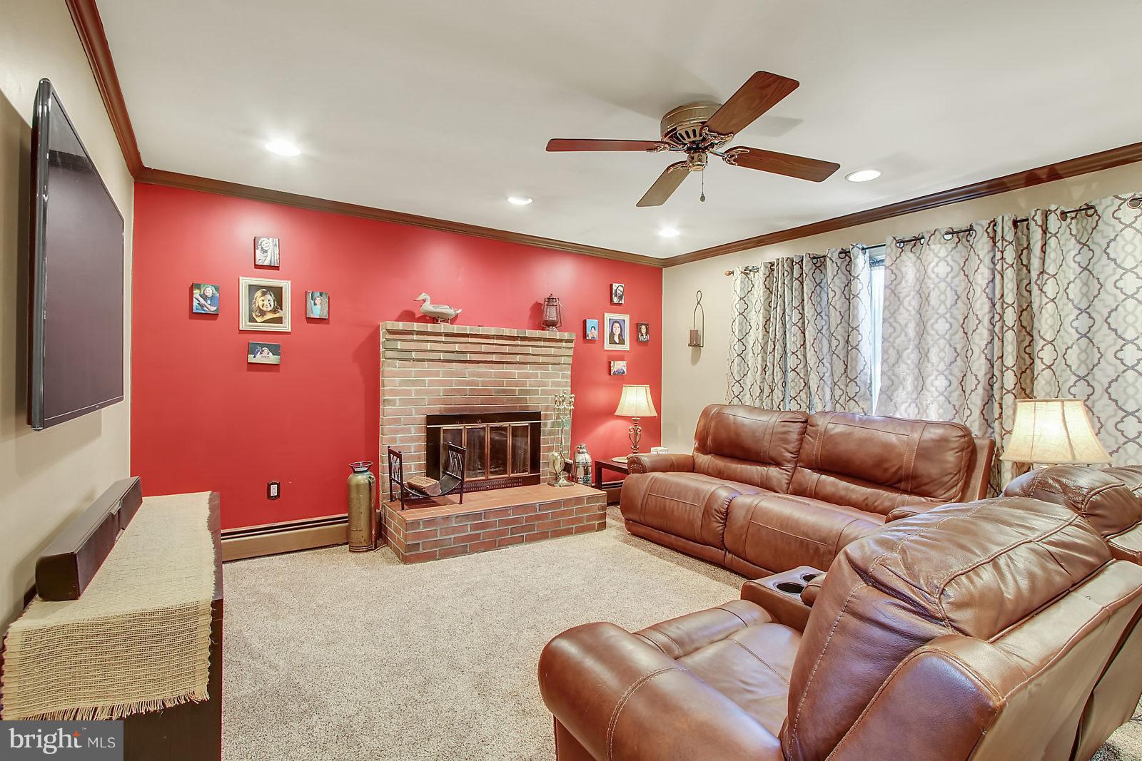 LYNDHURST - Residential