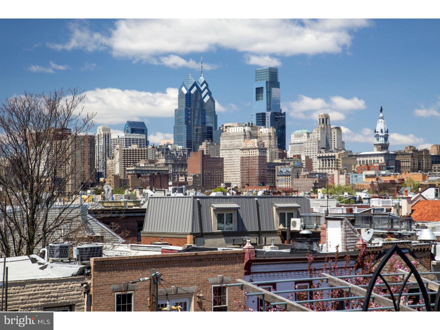 QUEEN VILLAGE - Residential