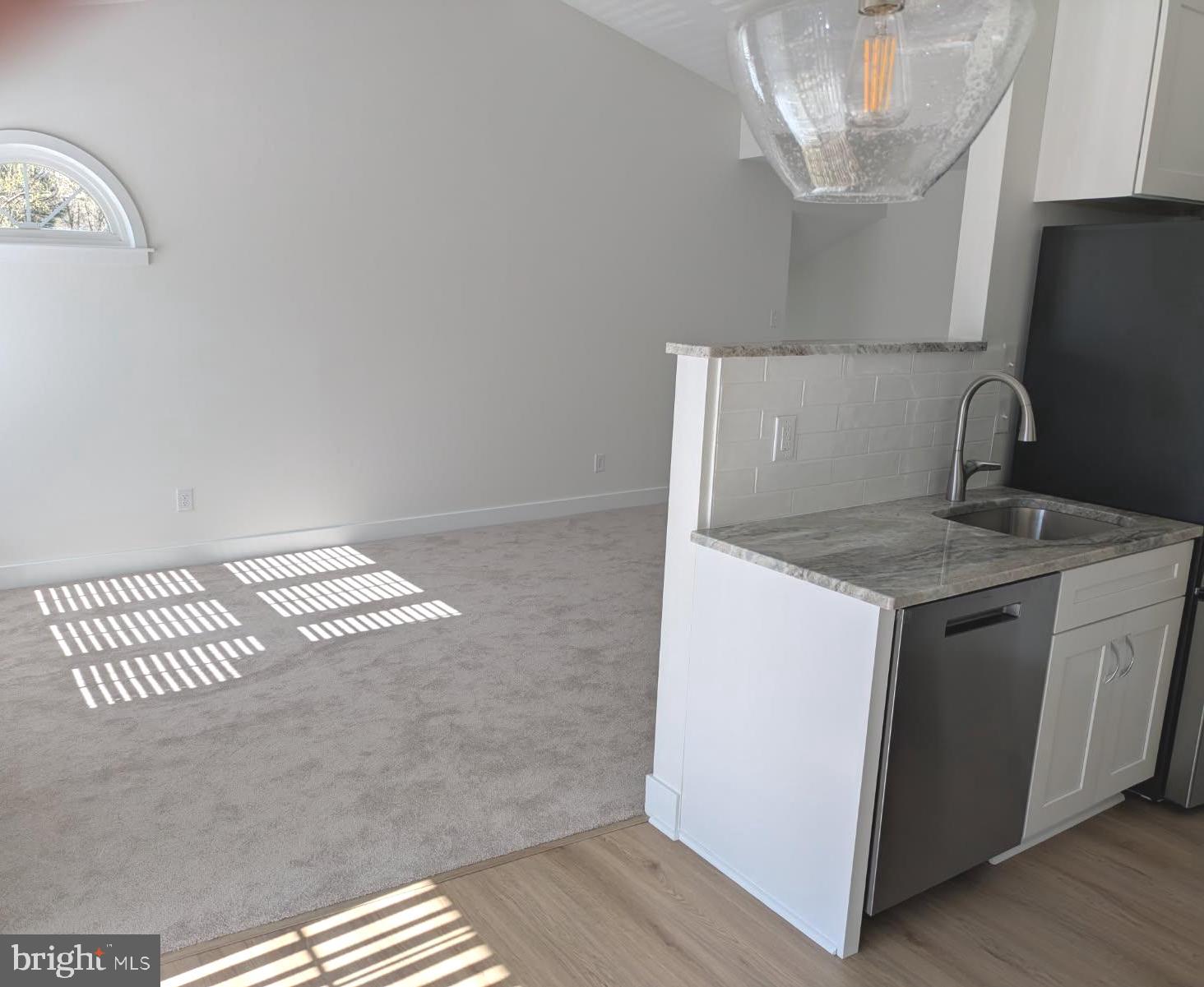 VILLAGE SHIRES - Residential Lease