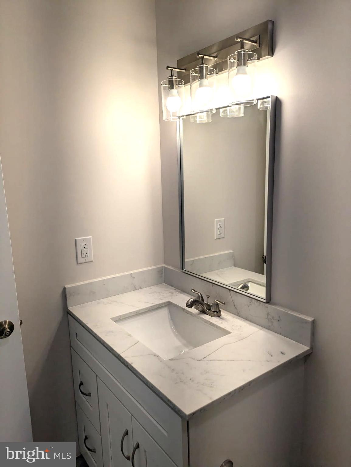 VILLAGE SHIRES - Residential Lease