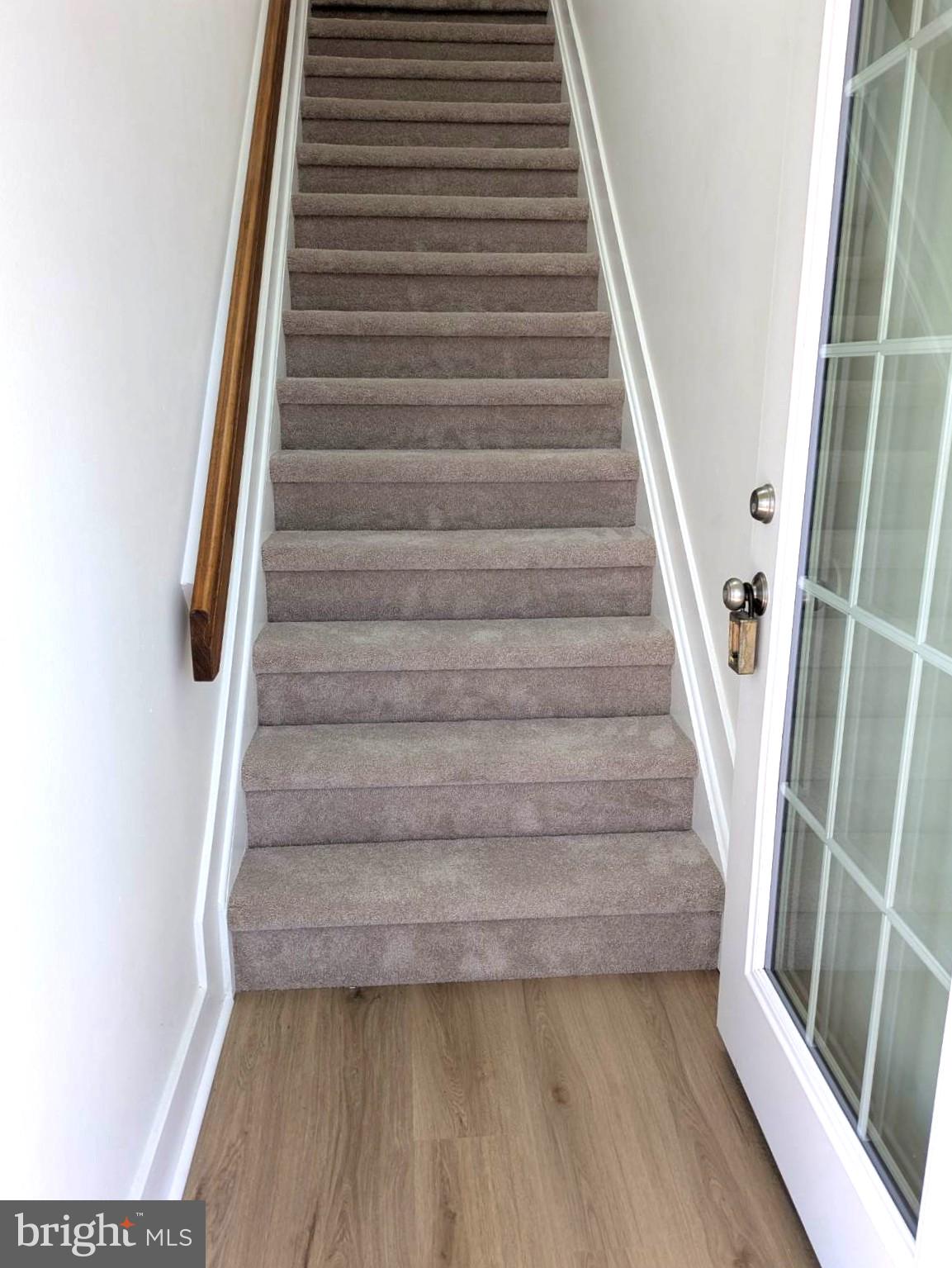 VILLAGE SHIRES - Residential Lease