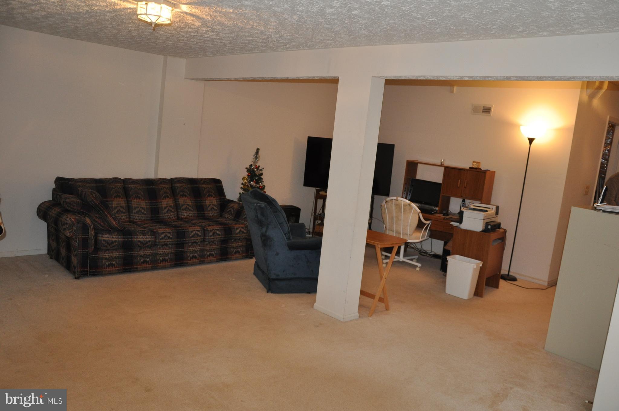 OWINGS RIDGE - Residential Lease