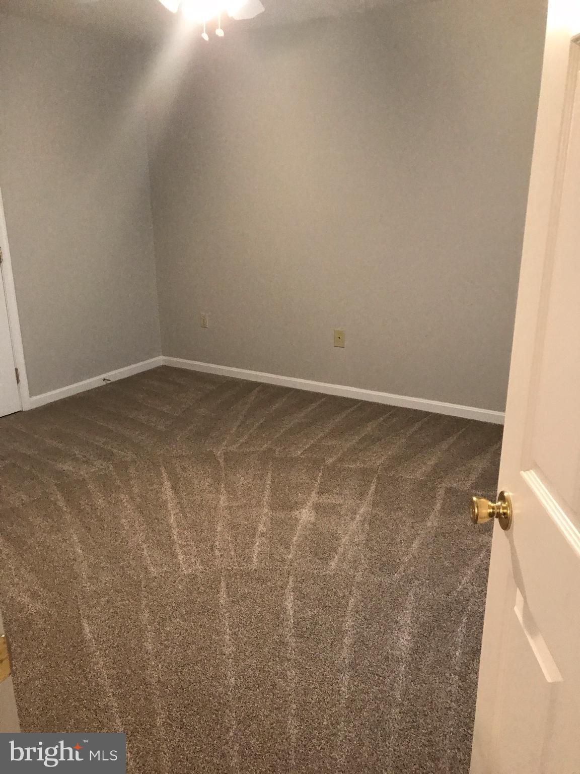 WHITE SANDS - Residential Lease