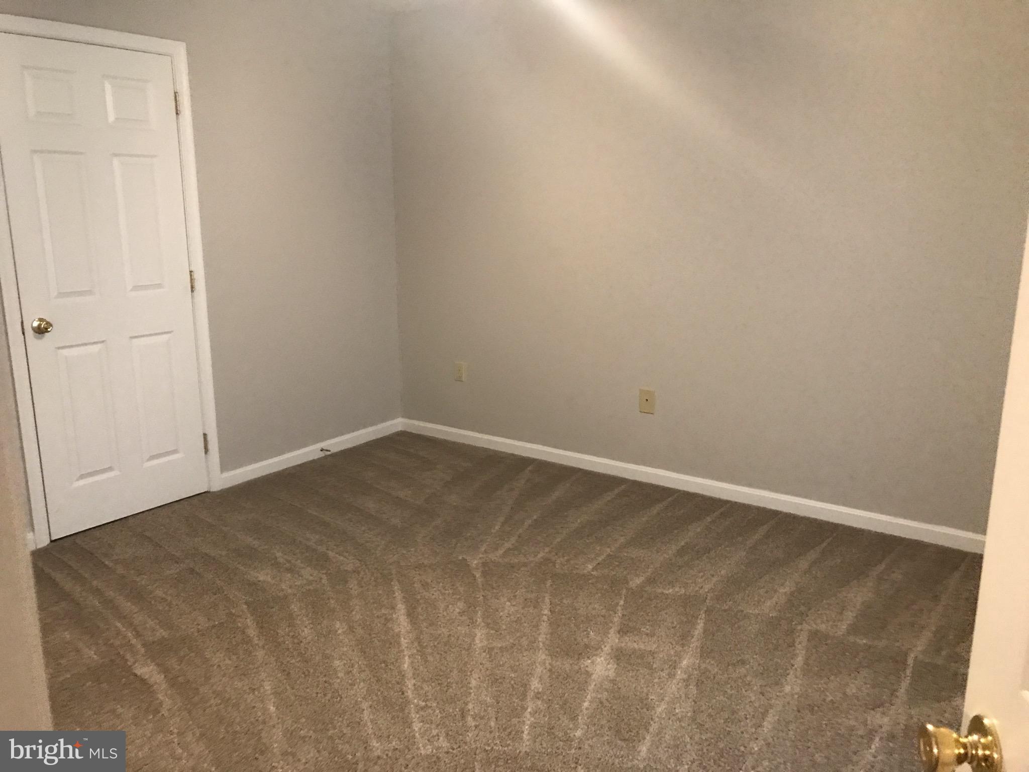 WHITE SANDS - Residential Lease