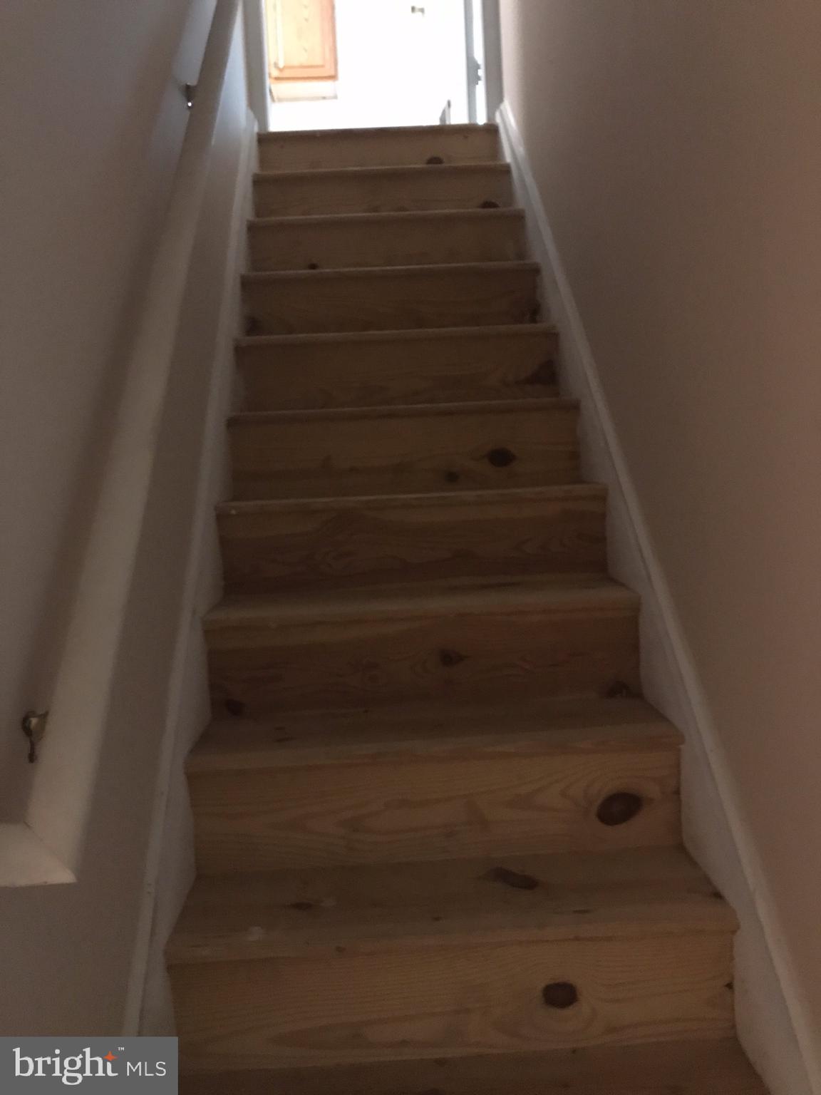 WHITE SANDS - Residential Lease