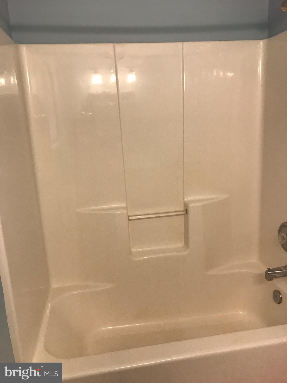 WHITE SANDS - Residential Lease