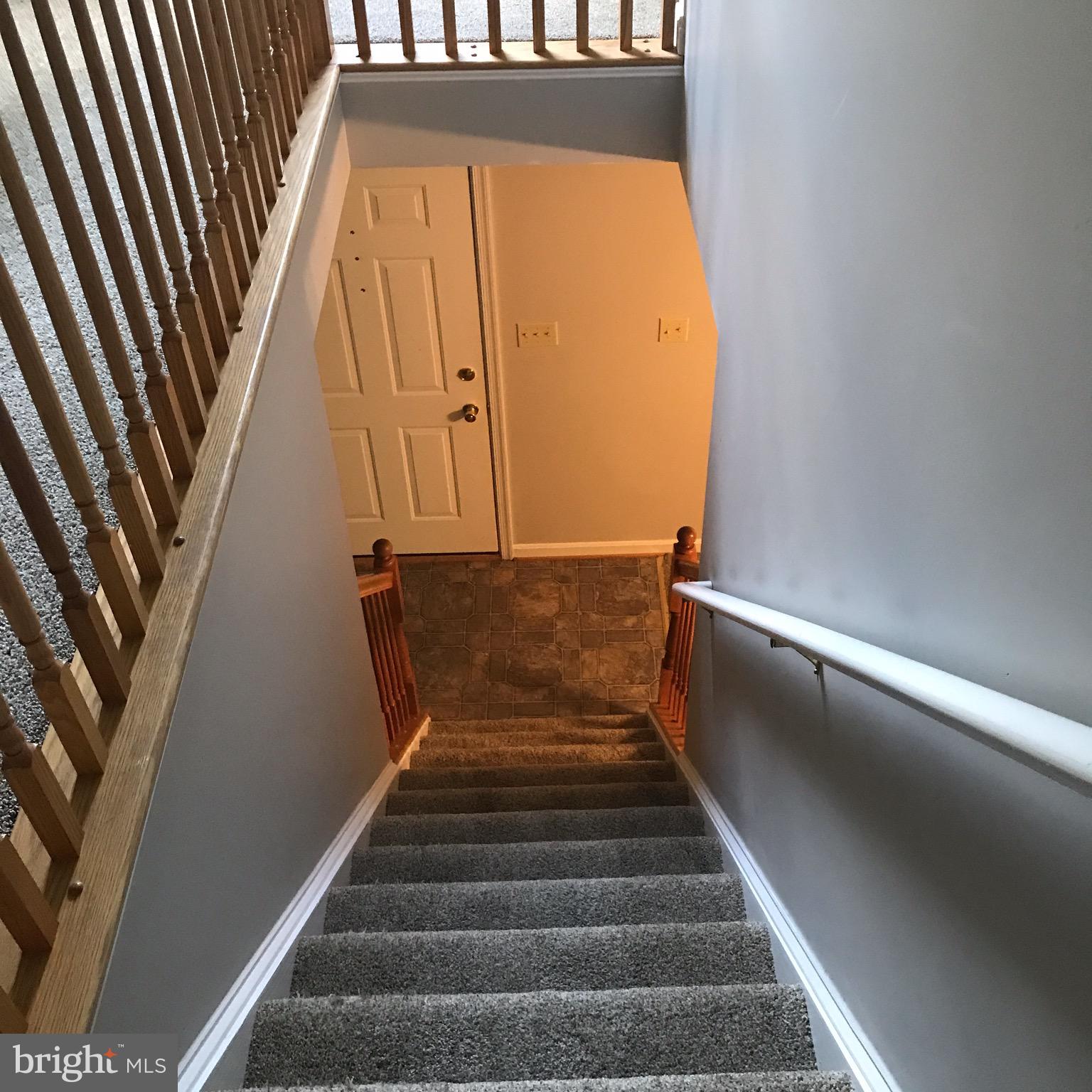 WHITE SANDS - Residential Lease