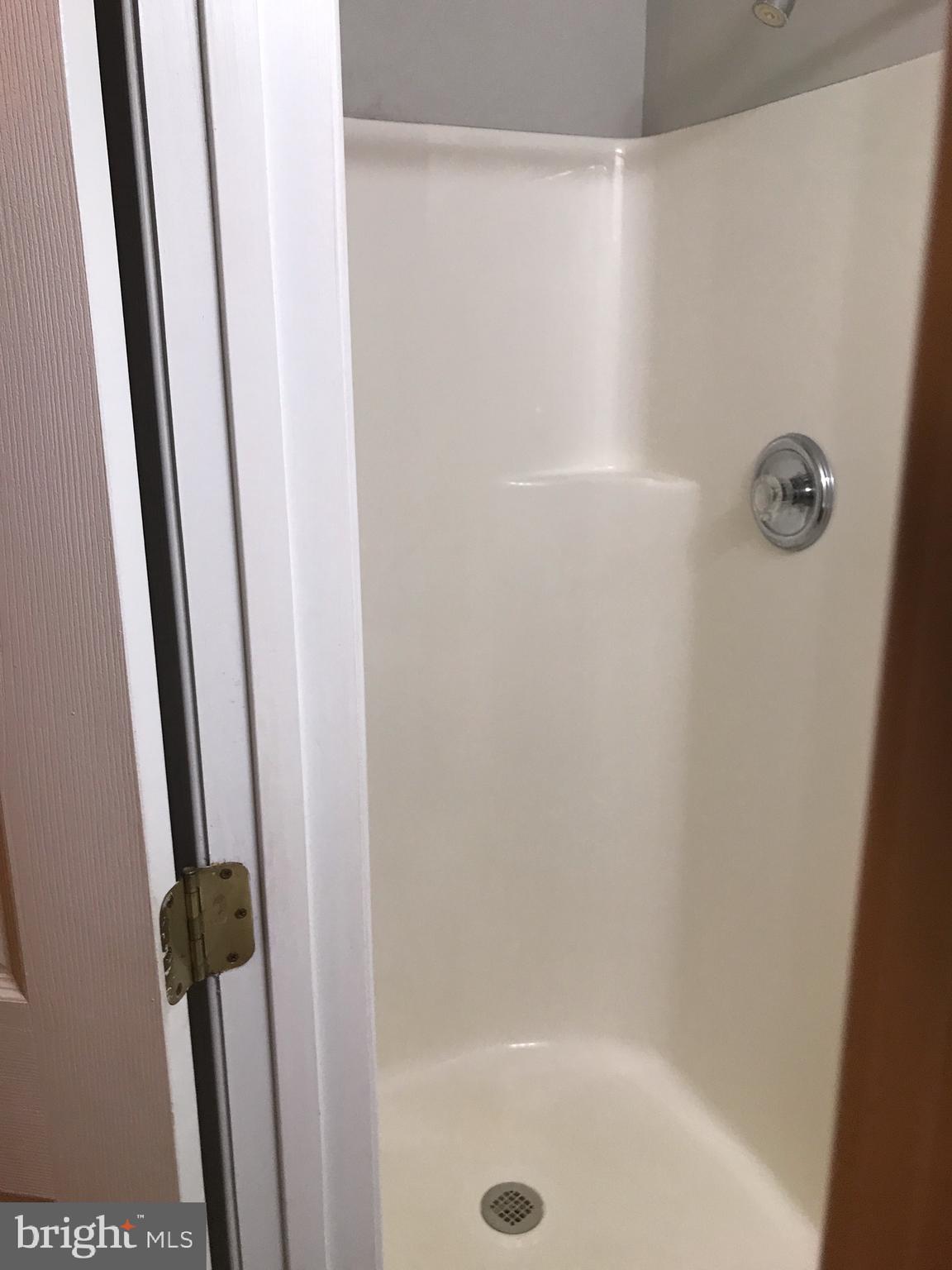 WHITE SANDS - Residential Lease