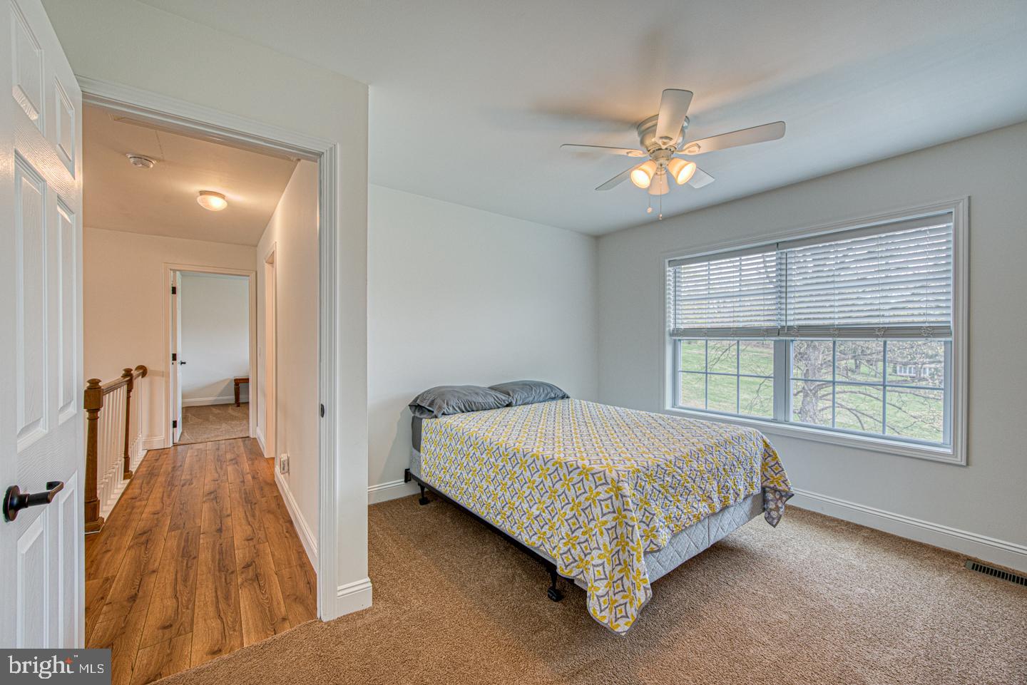 COLONIAL WOODS - Residential