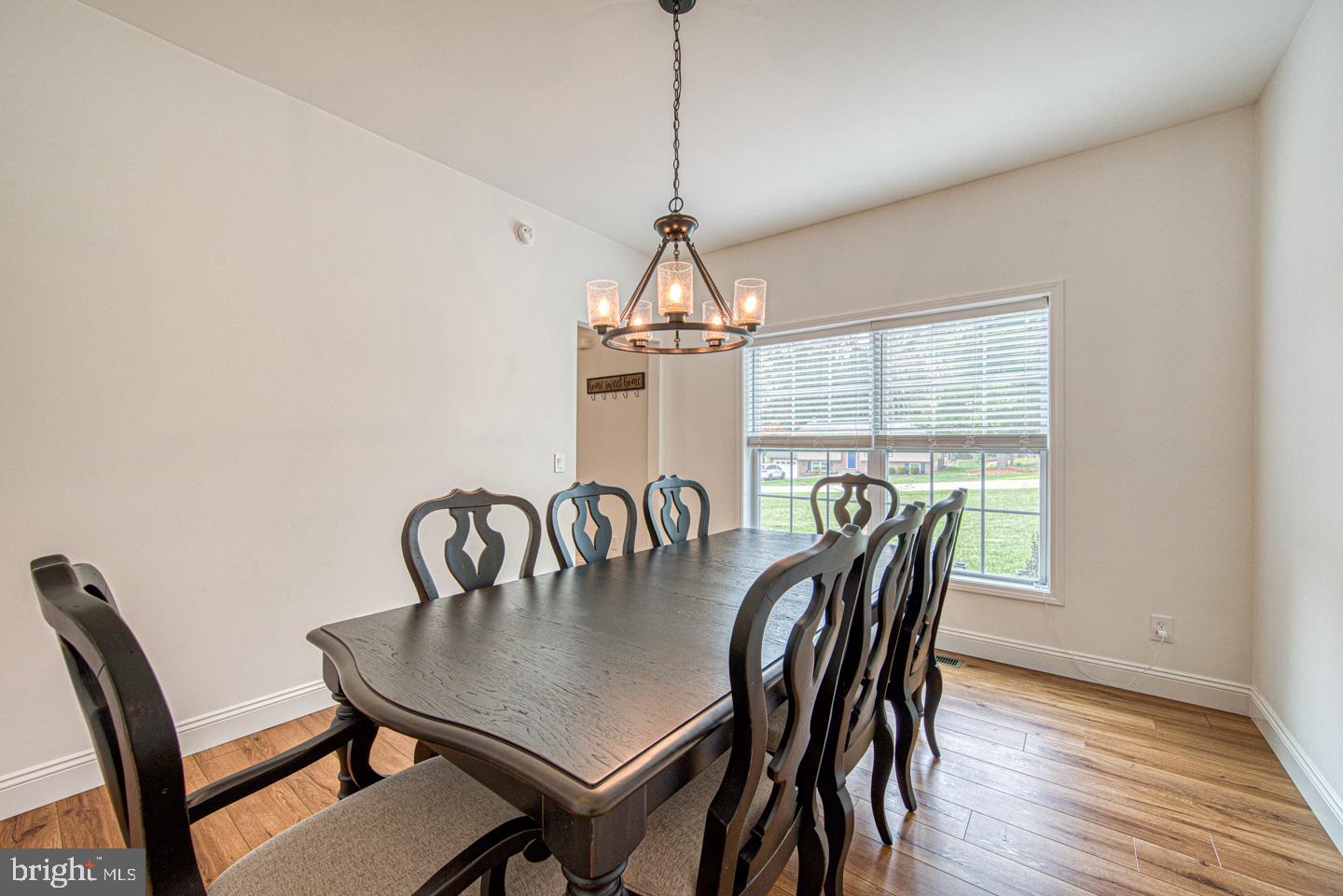 COLONIAL WOODS - Residential