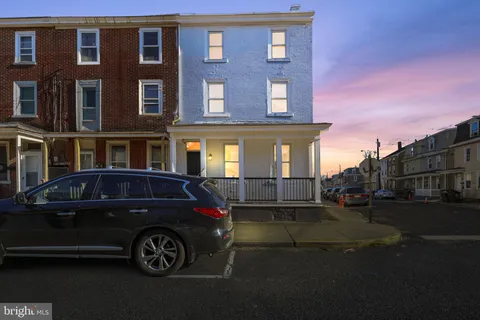 525 York Street, Burlington, NJ 08016 - MLS#: NJBL2086658